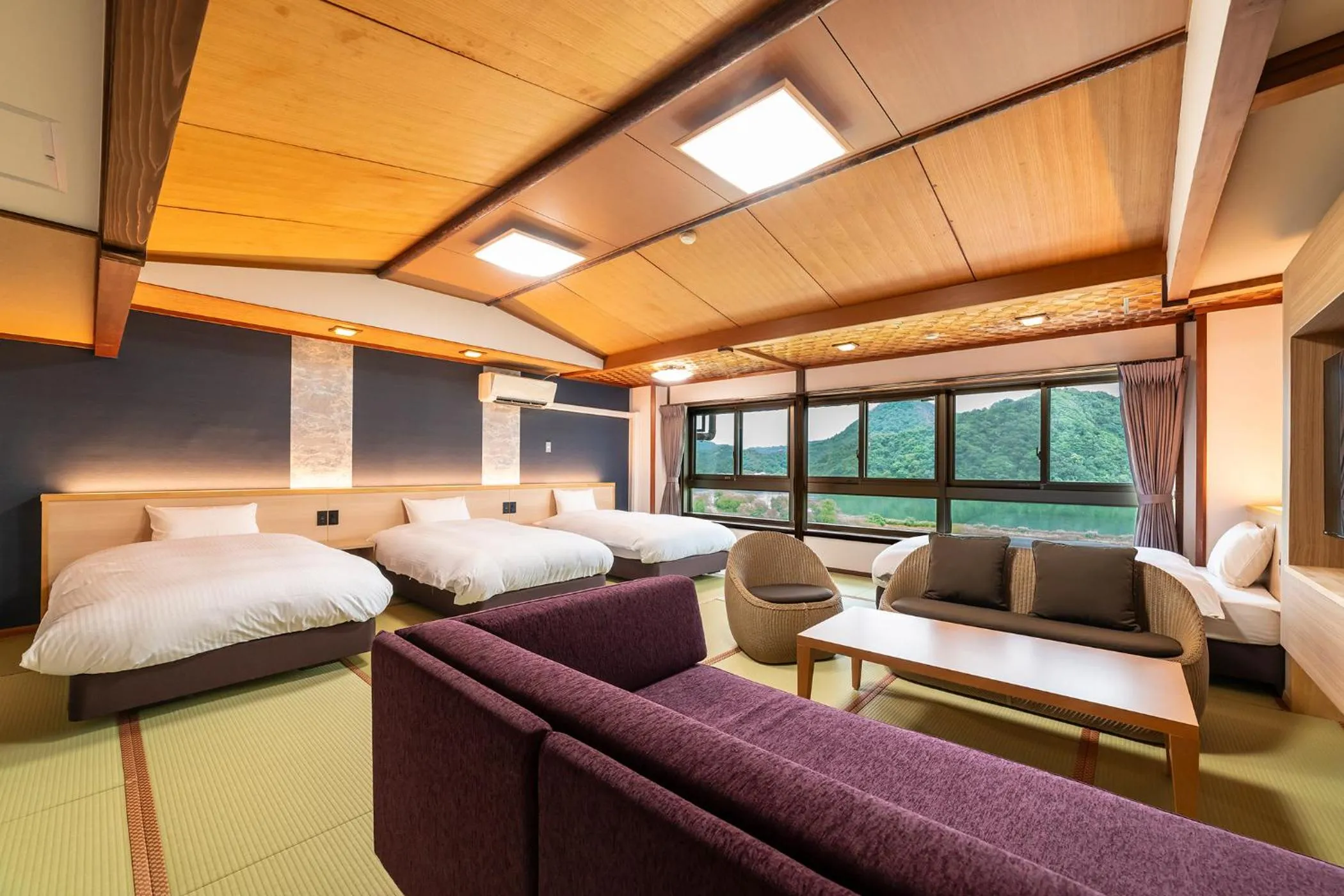 Superior Japanese-Style 4 Beds holds 5 people - Non-Smoking - Shared Bathroom in Ooedo Onsen Monogatari Premium Kinosaki