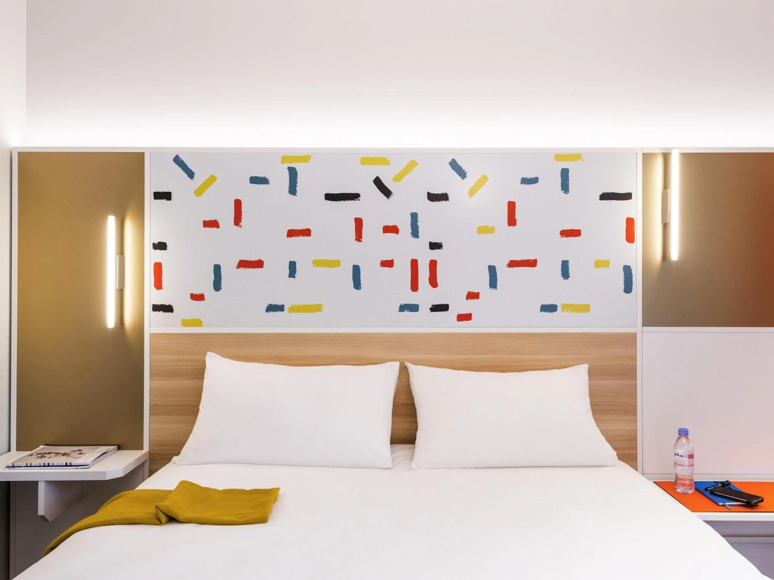 Standard Family Suite with Two Connecting Rooms in ibis Styles Guyancourt Versailles