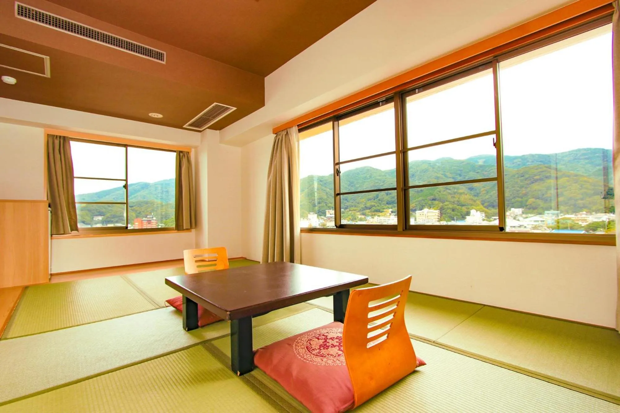 Standard Japanese-Style-Room 16 square yards Mountain Side - single occupancy - Indoor Bath - Non-Smoking in Ooedo Onsen Monogatari Toi Marine Hotel