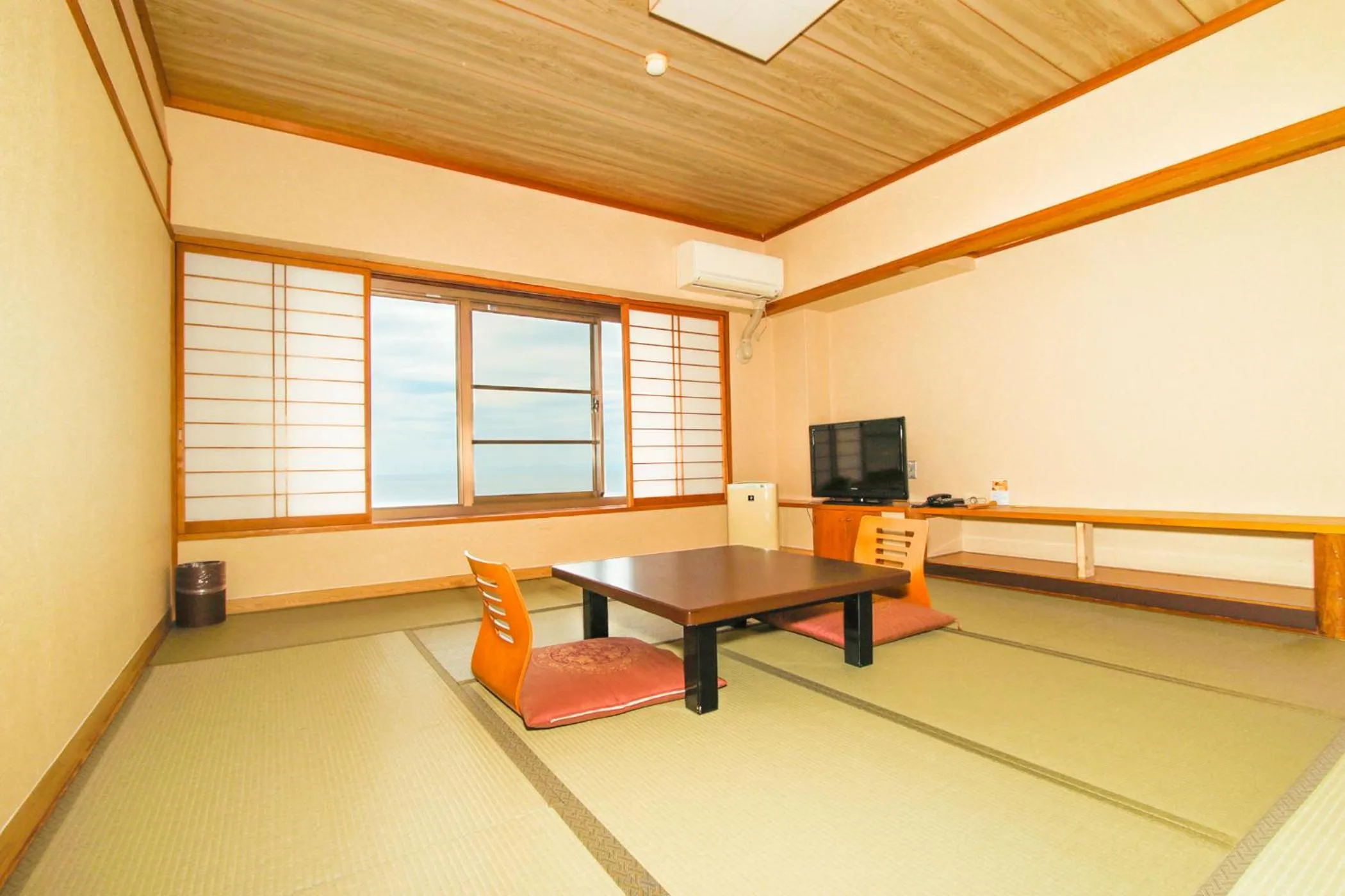Superior Japanese-Style-Room 23 square yards Ocean Side - single occupancy - Indoor Bath - Non-Smoking in Ooedo Onsen Monogatari Toi Marine Hotel