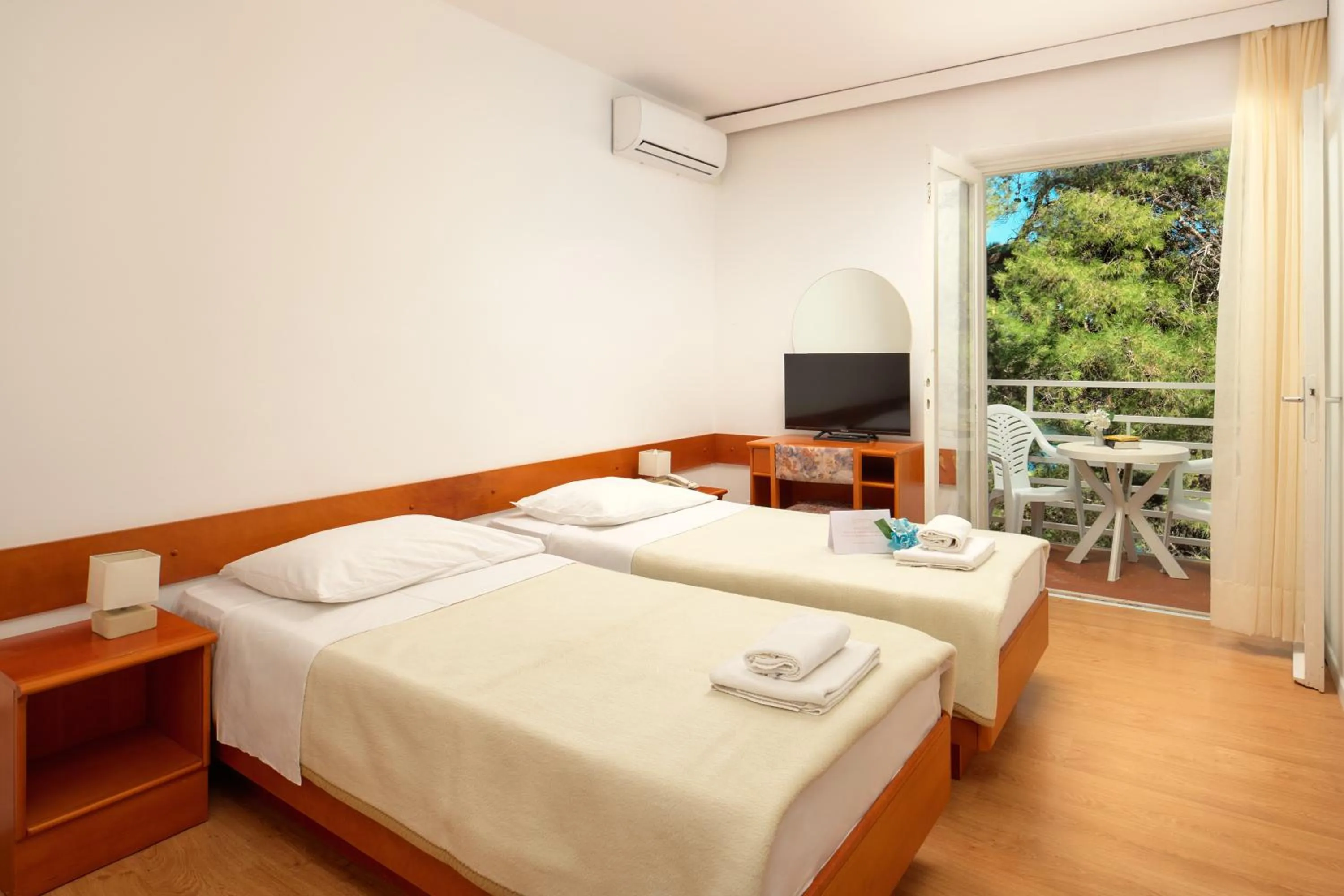 Double or Twin Room with Side Sea View in Fontana Resort