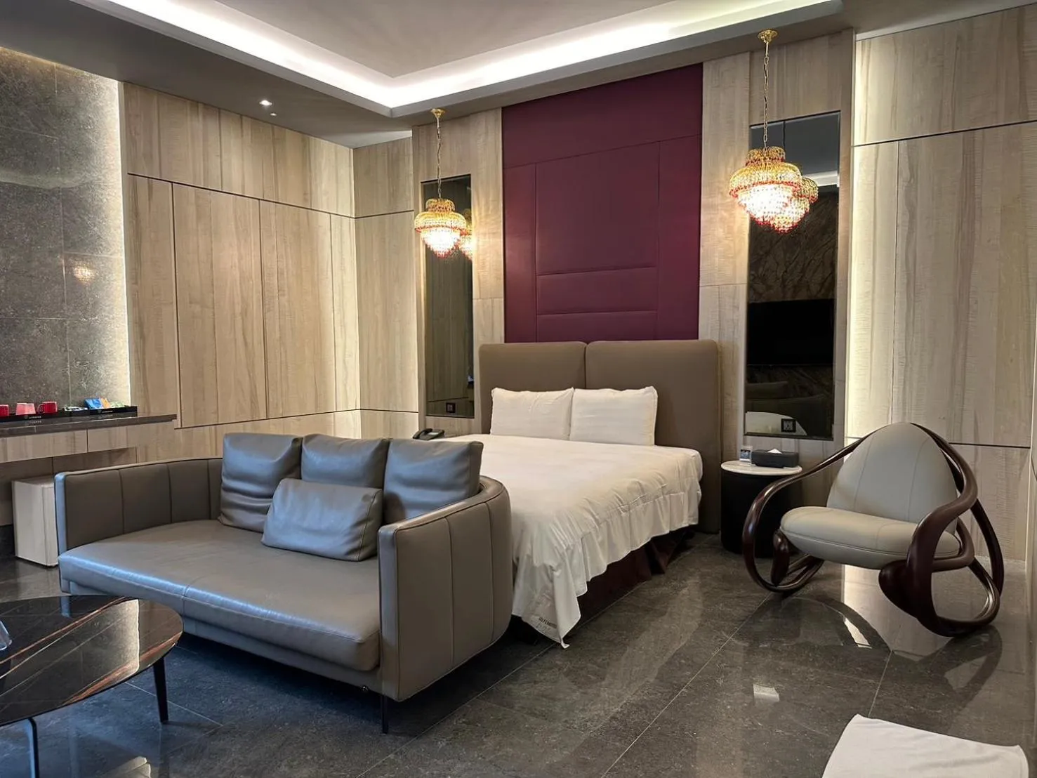 Standard Suite (Check-in after 20:00) in Ease Motel