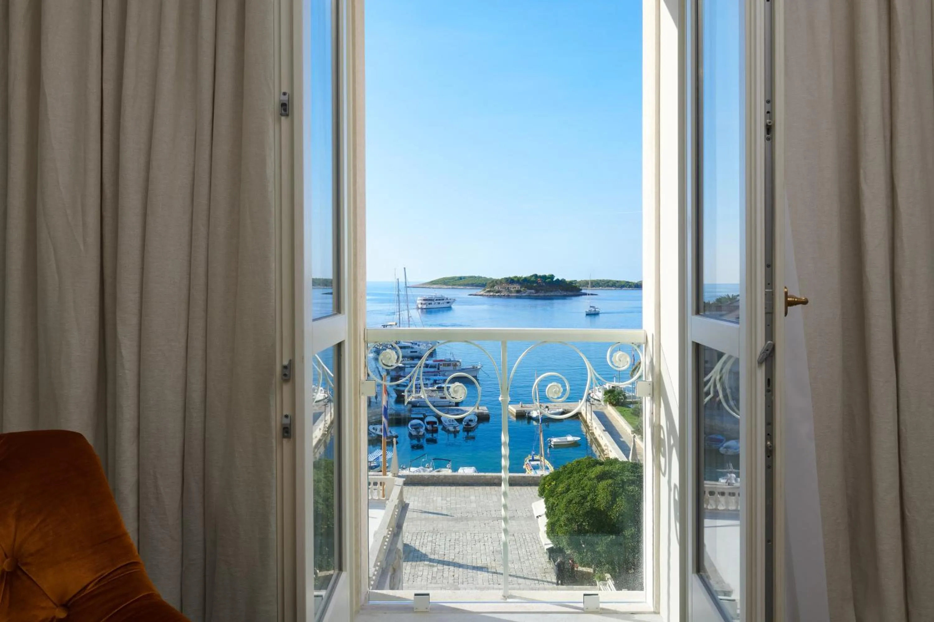 Premium Double or Twin Room with Balcony and Sea View - single occupancy in Palace Elisabeth Hvar Hotel - The Leading Hotels of the World