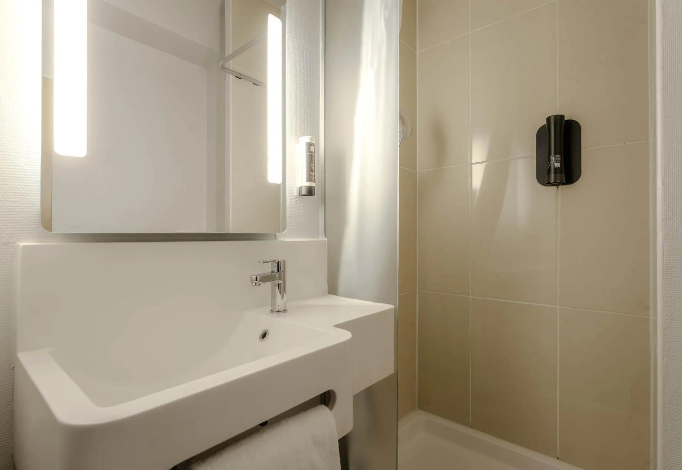 Twin Room in B&B HOTEL Arras