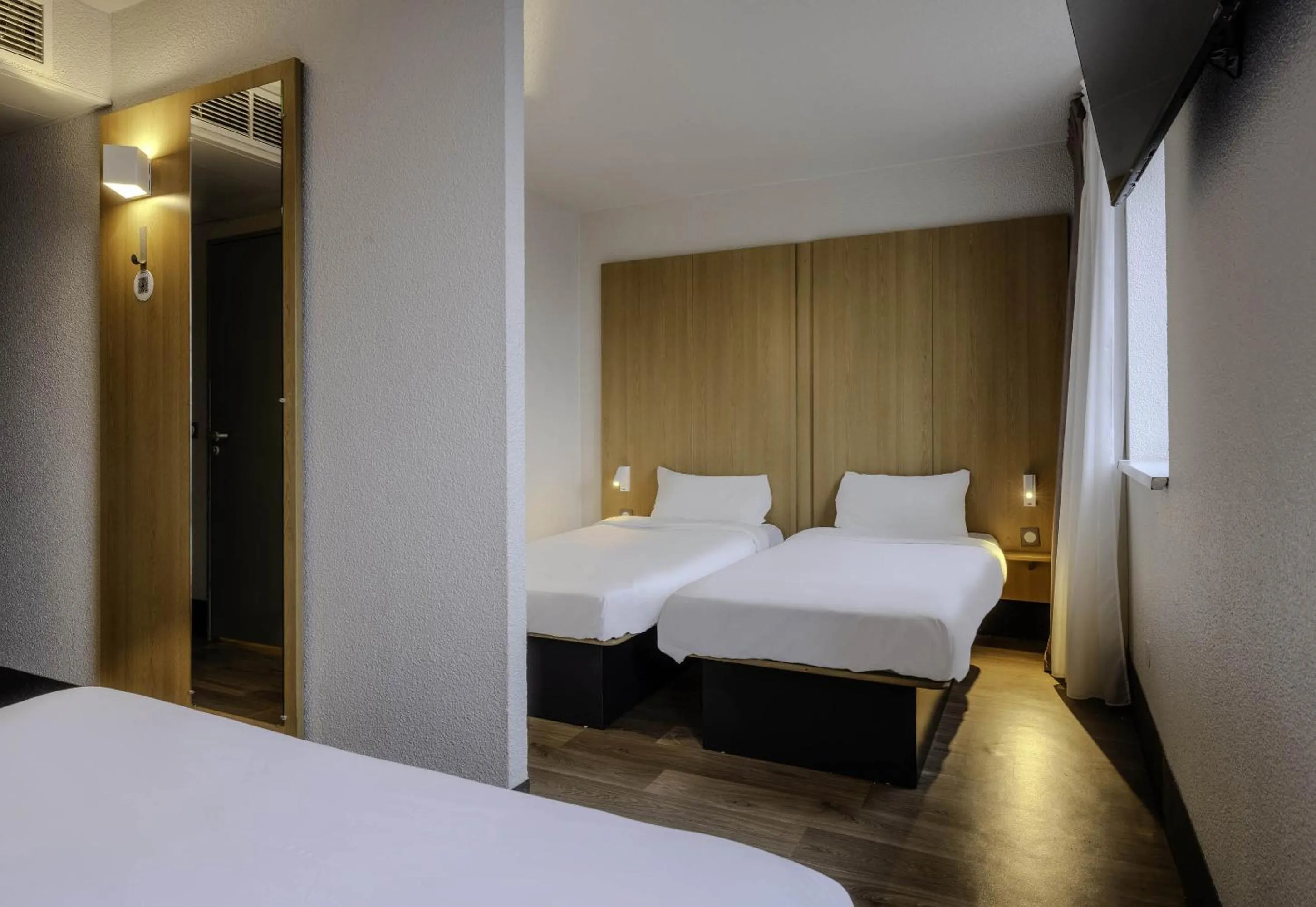 Quadruple Room in B&B HOTEL Arras