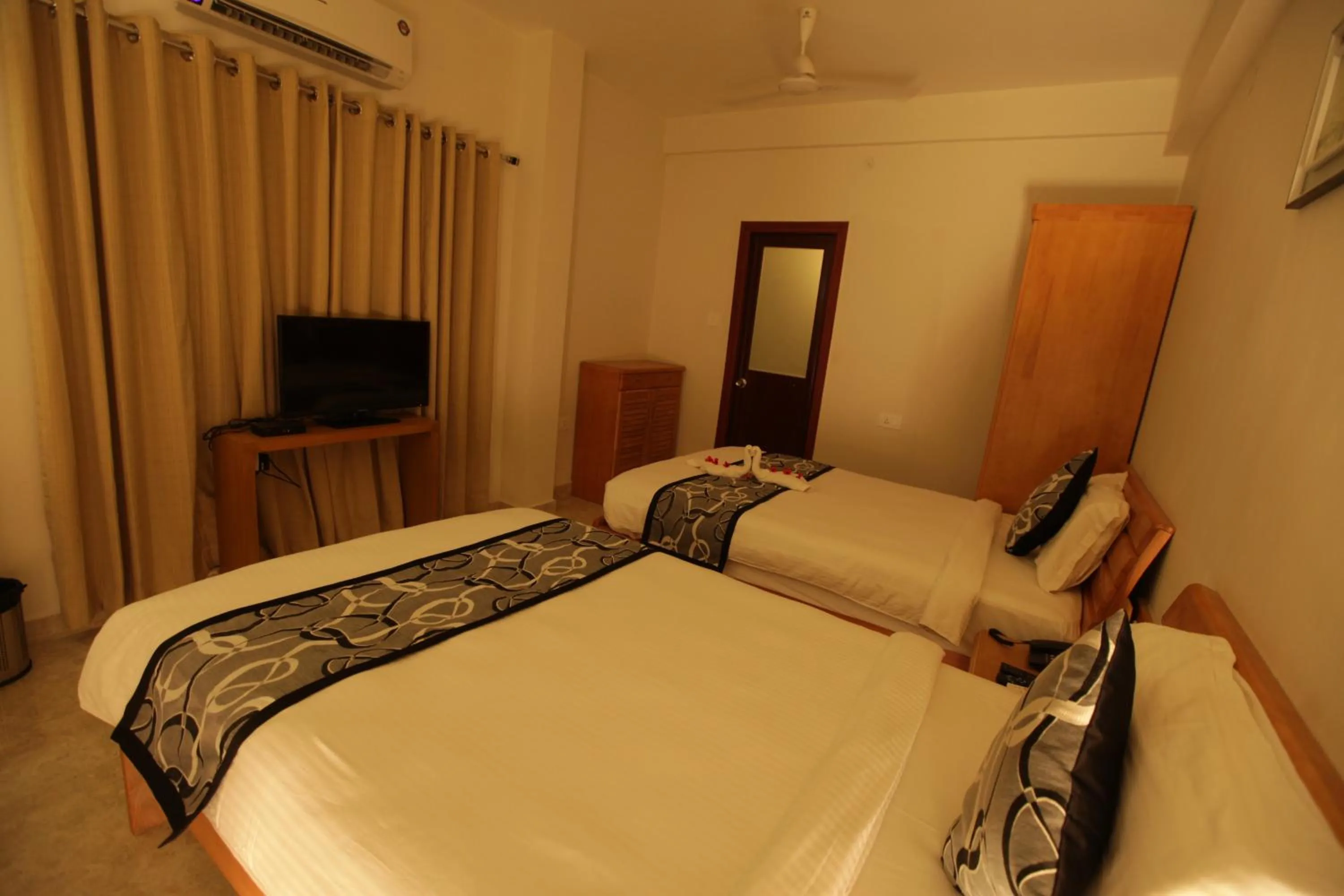 Superior Double Room - single occupancy in Grand Cascade Chennai