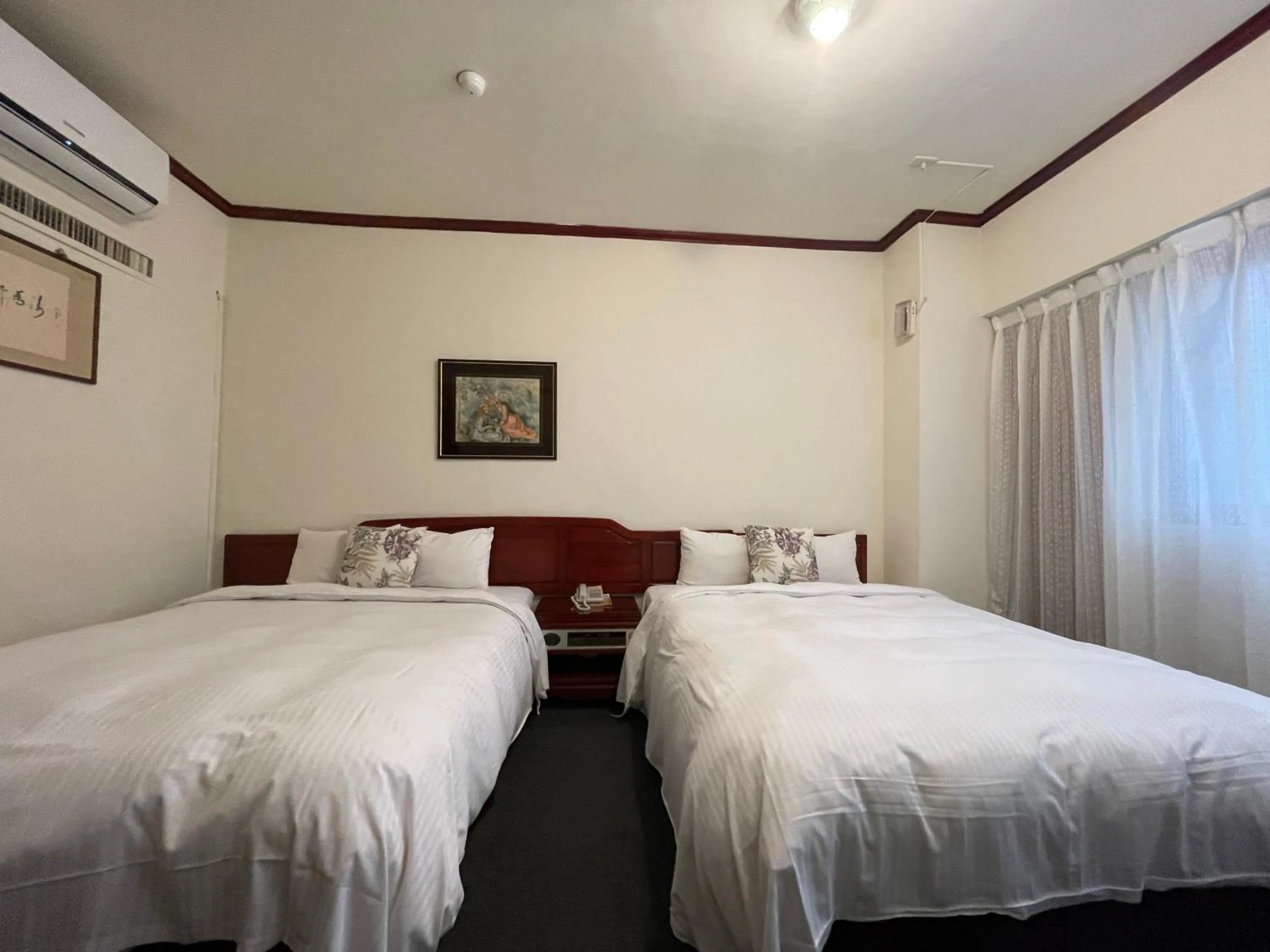 Standard Quadruple Room in River Hotel