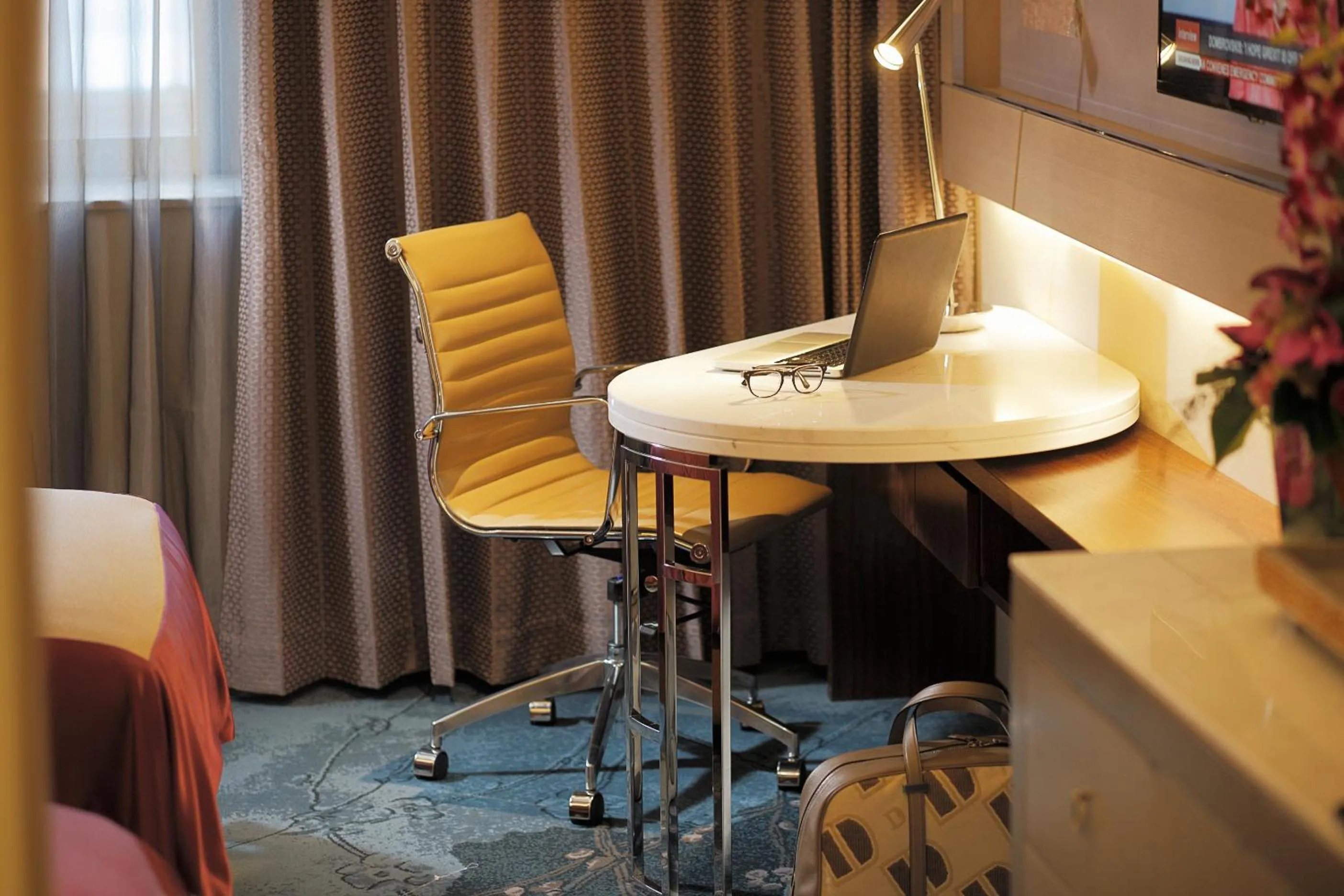 Superior Twin Room in Tangla Hotel Brussels