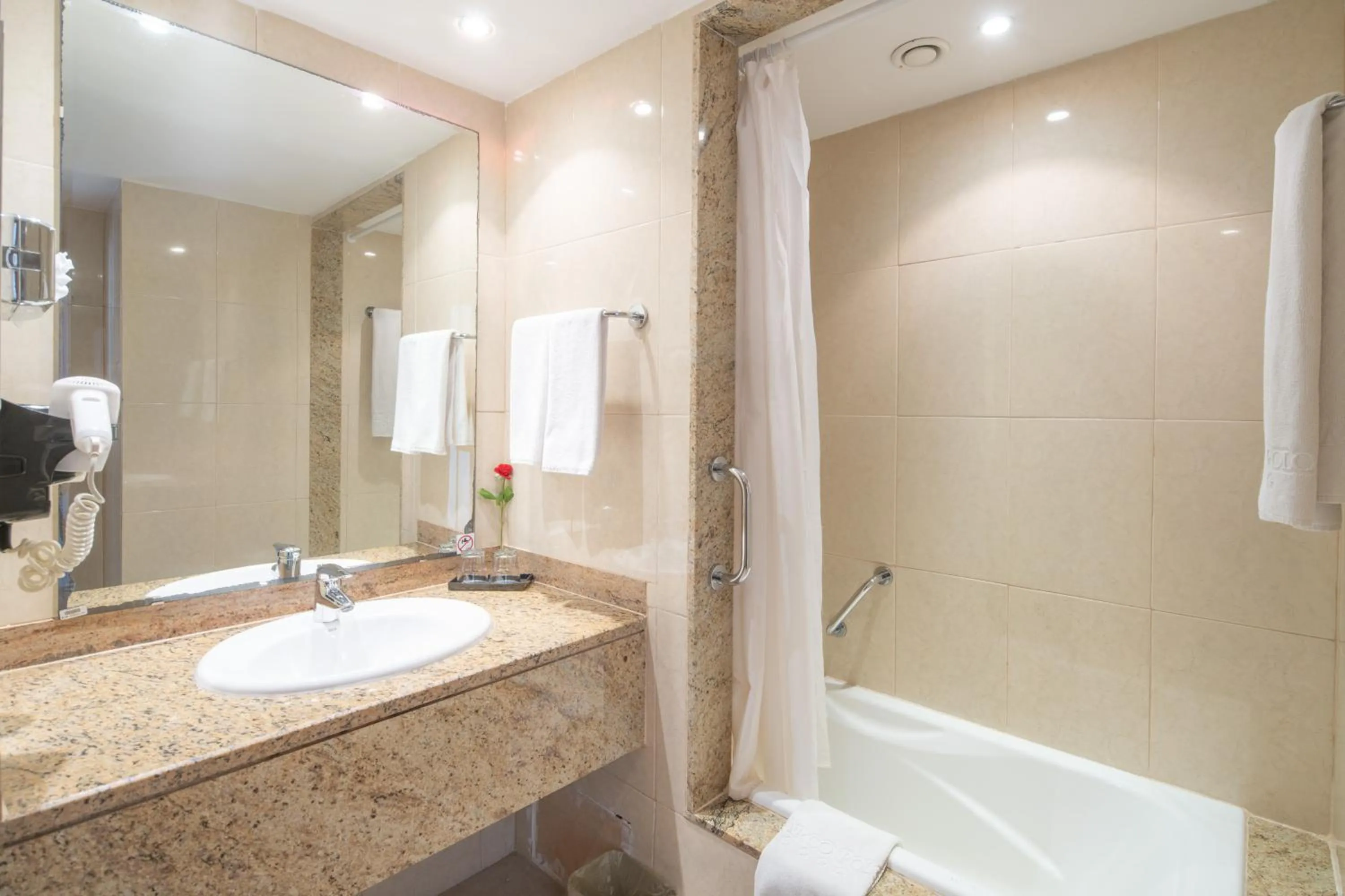 Double Room in Concorde Marco Polo