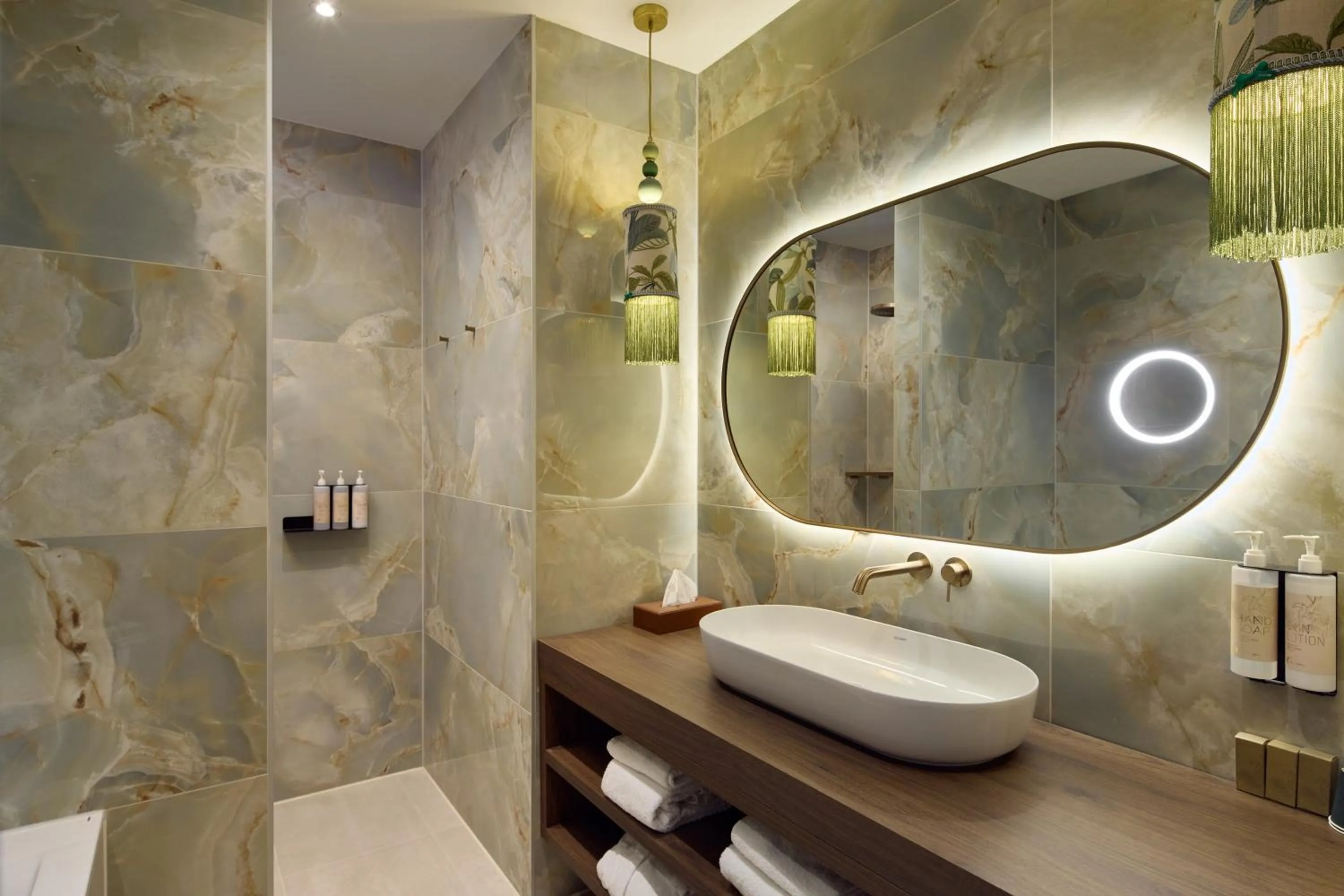 Queen Room in Van der Valk Hotel Groningen-Hoogkerk