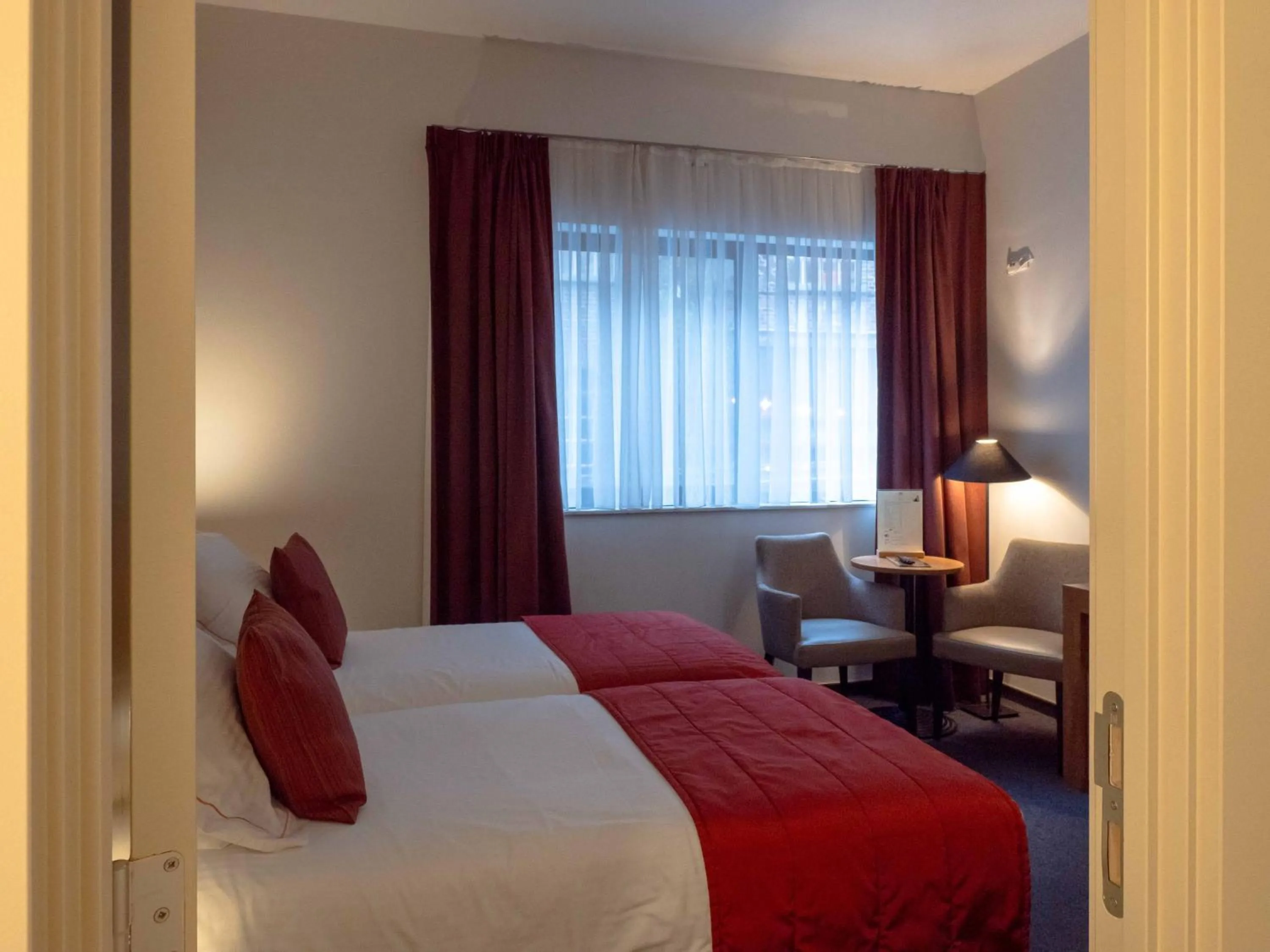 Budget Double Room in Ghent River Hotel