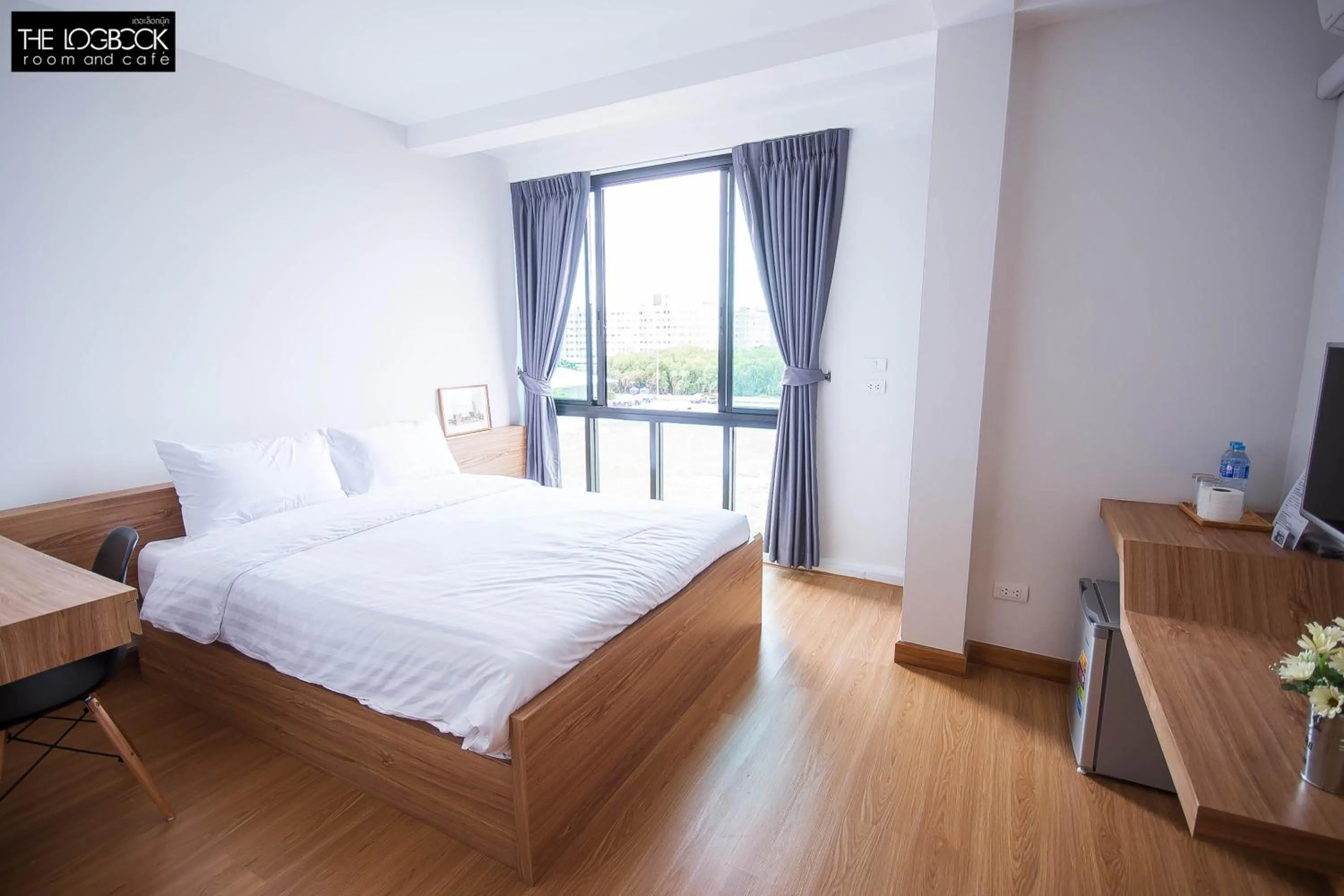 Standard Double Room in The LogBook Room and Cafe'