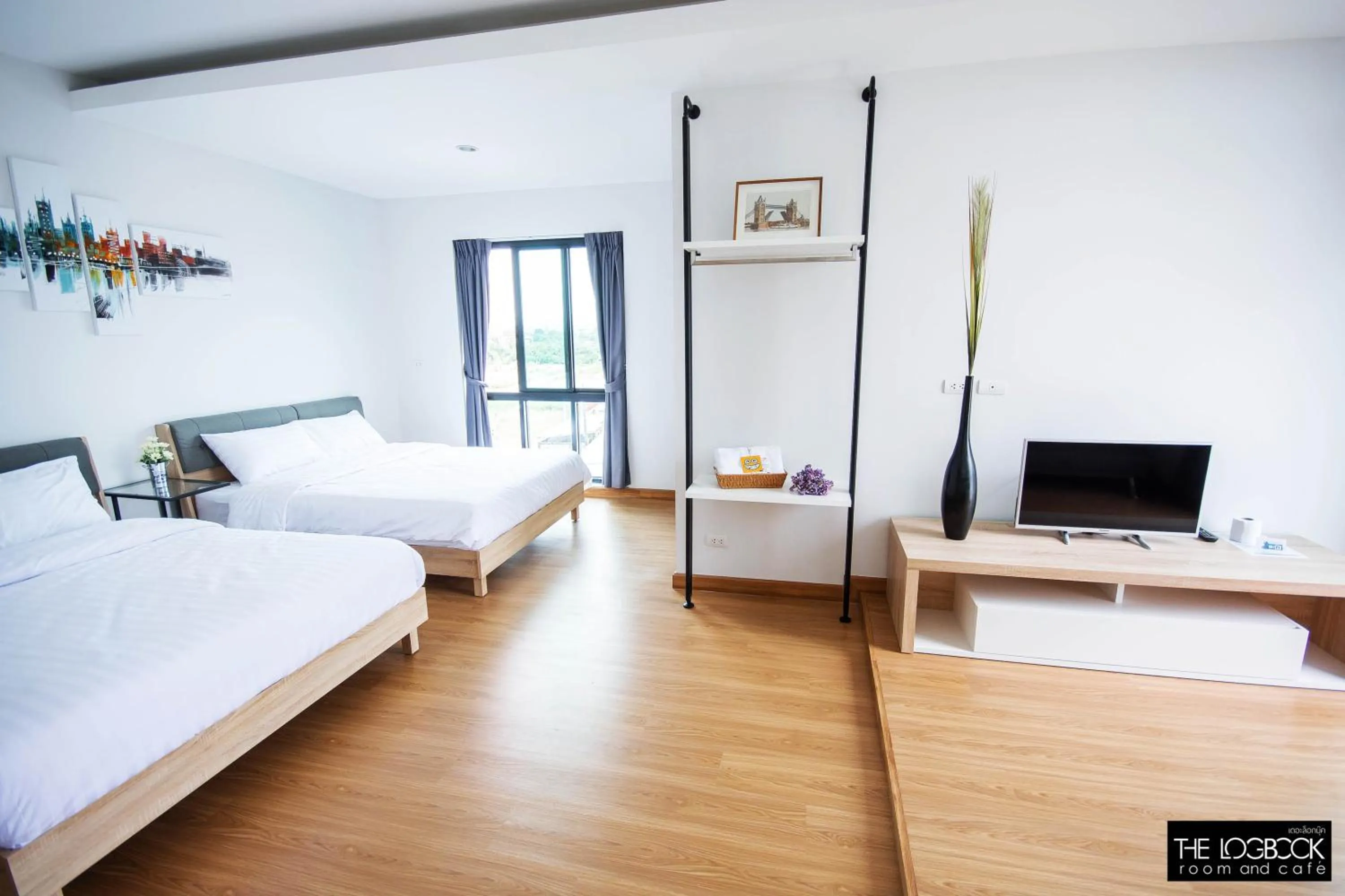 Family Double Room in The LogBook Room and Cafe'