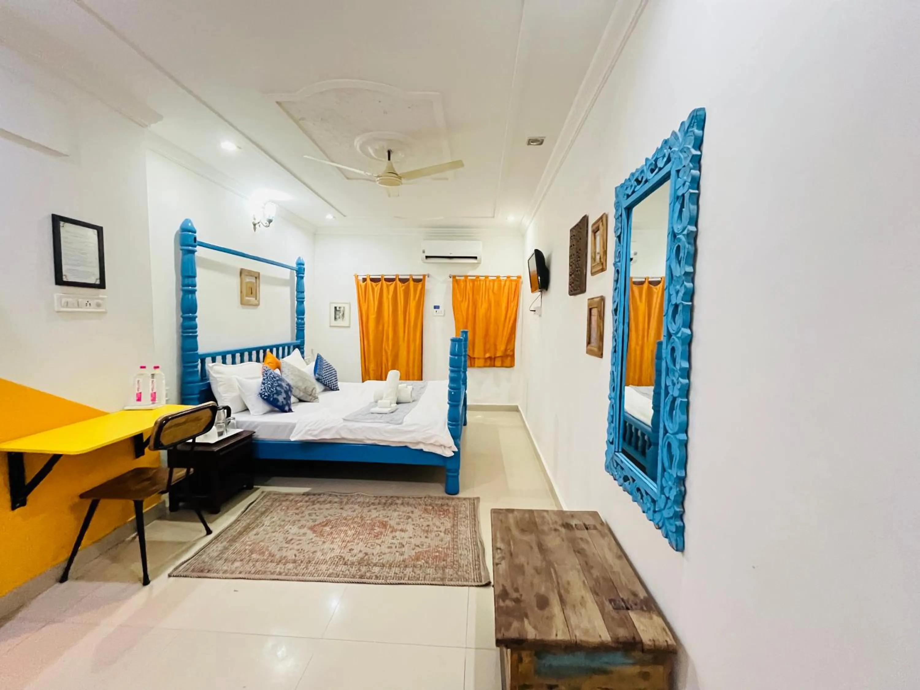 Deluxe Double Room - single occupancy in Jaisalmer Hostel Crowd