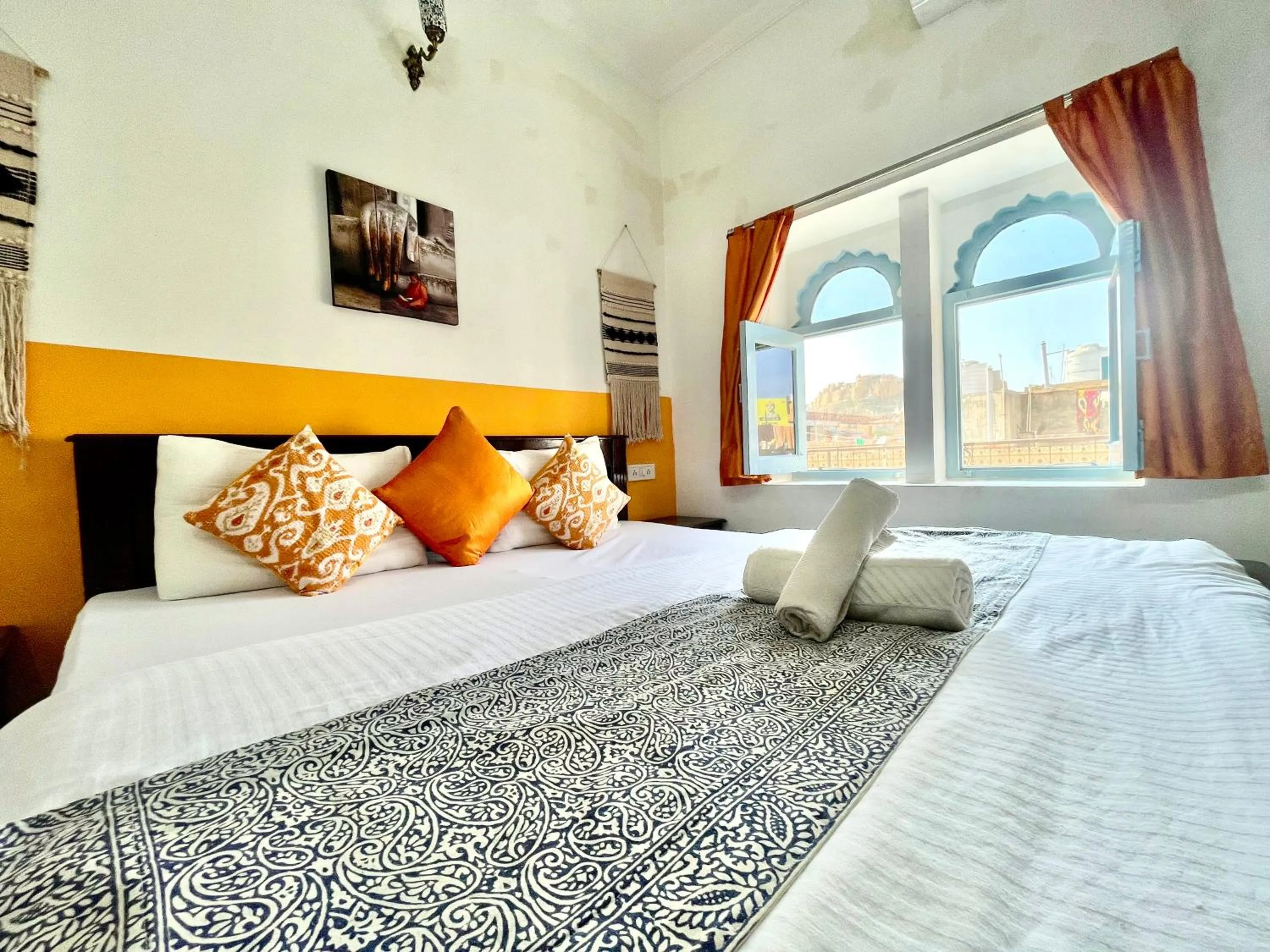 Deluxe Double Room with Castle View in Jaisalmer Hostel Crowd
