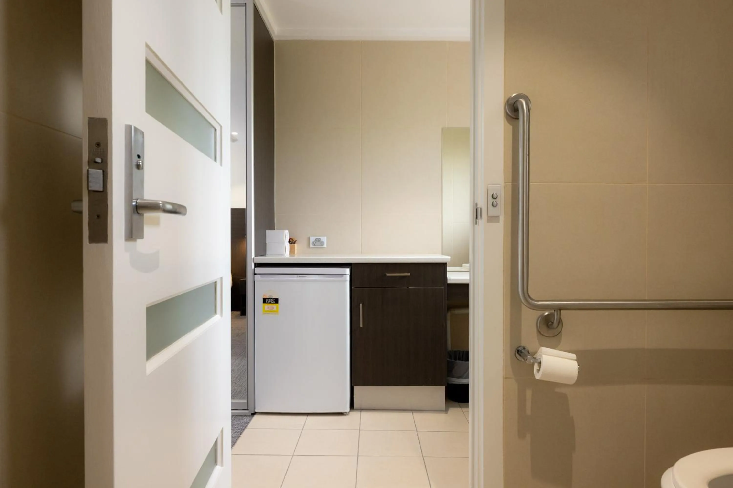 Queen Room - Disability Access in Mick O'Sheas