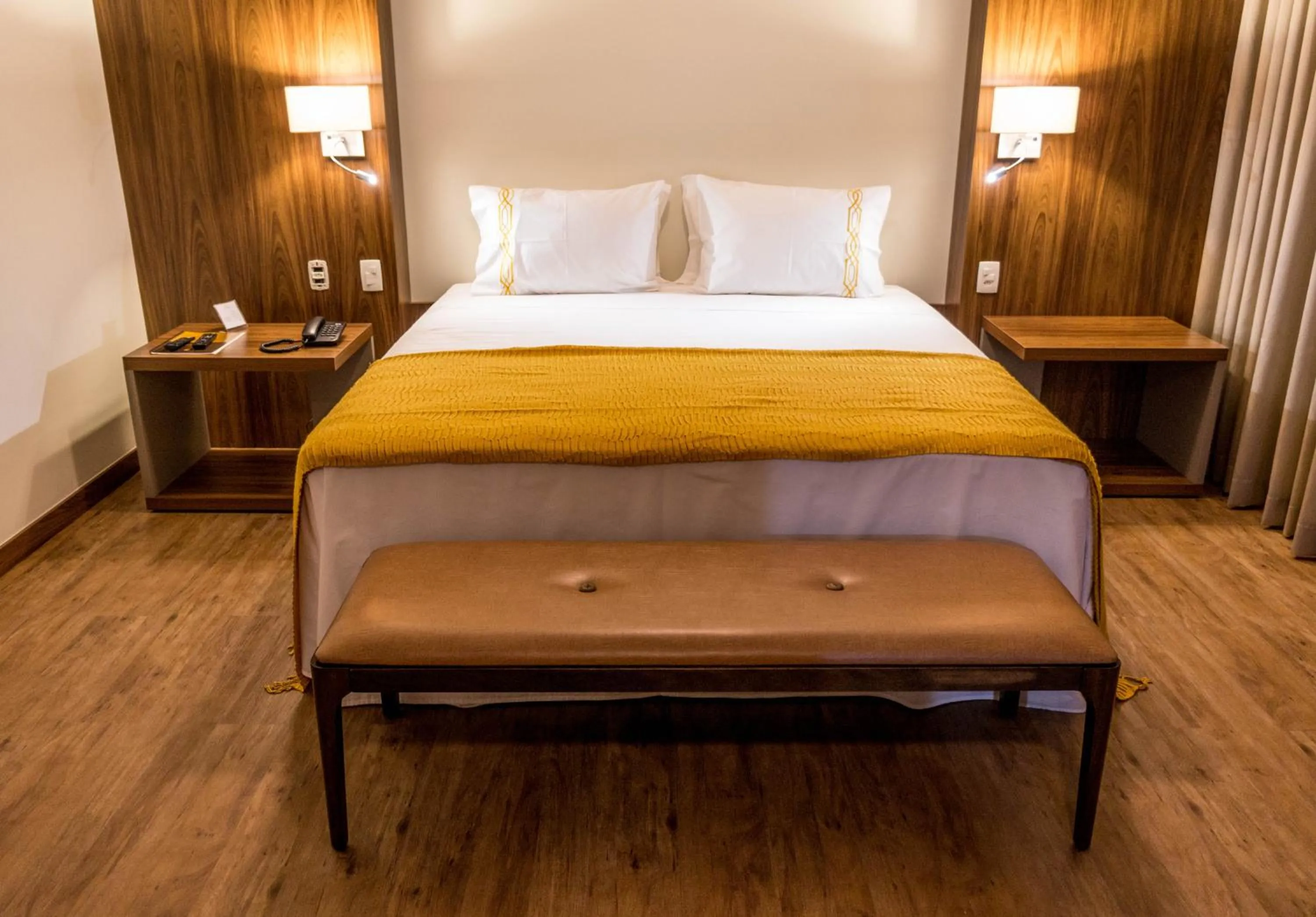 Deluxe Suite with Spa Bath in Gran Executive Hotel