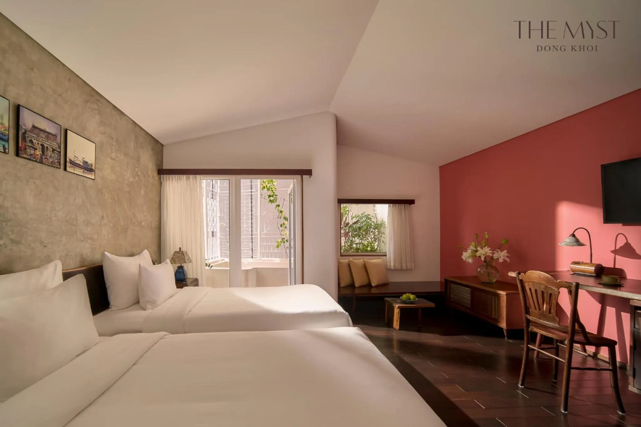 Serene Corner Balcony Twin Room in The Myst Dong Khoi