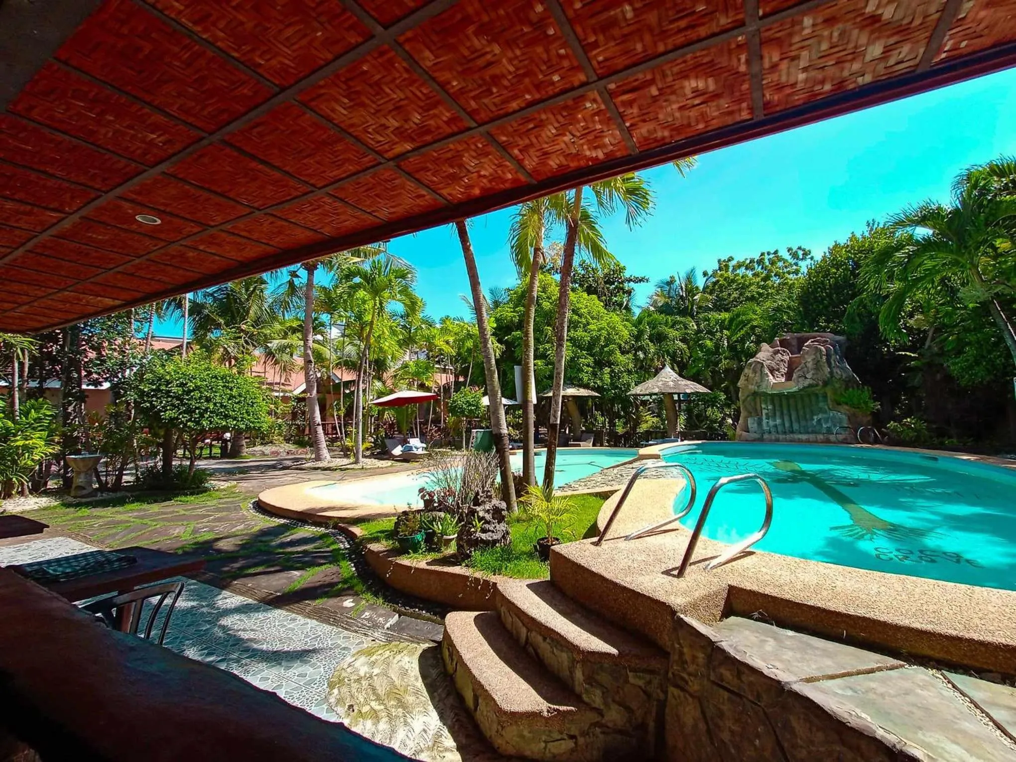 Deluxe Double Room with Balcony in Coco Grove Nature Resort