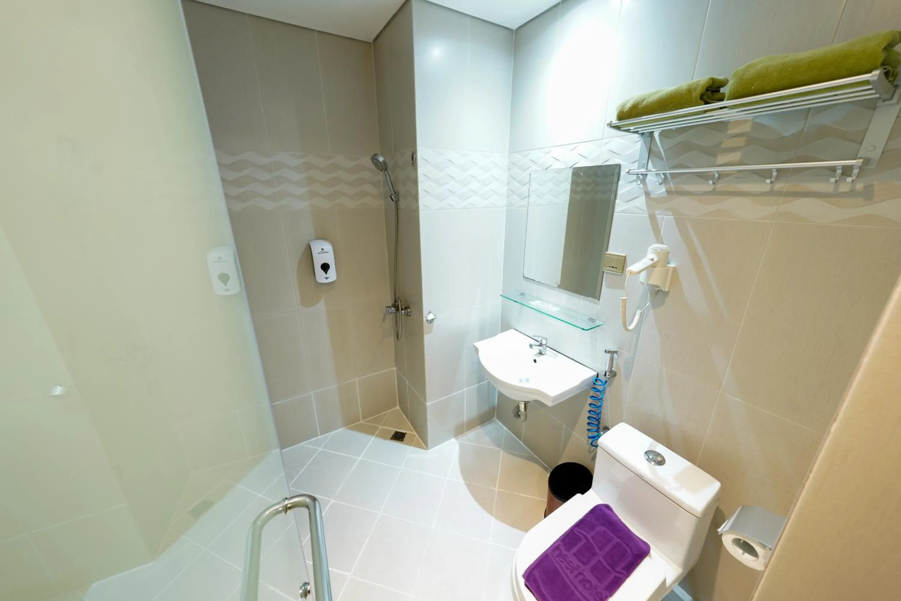 Deluxe Double or Twin Room in Heef Hotel