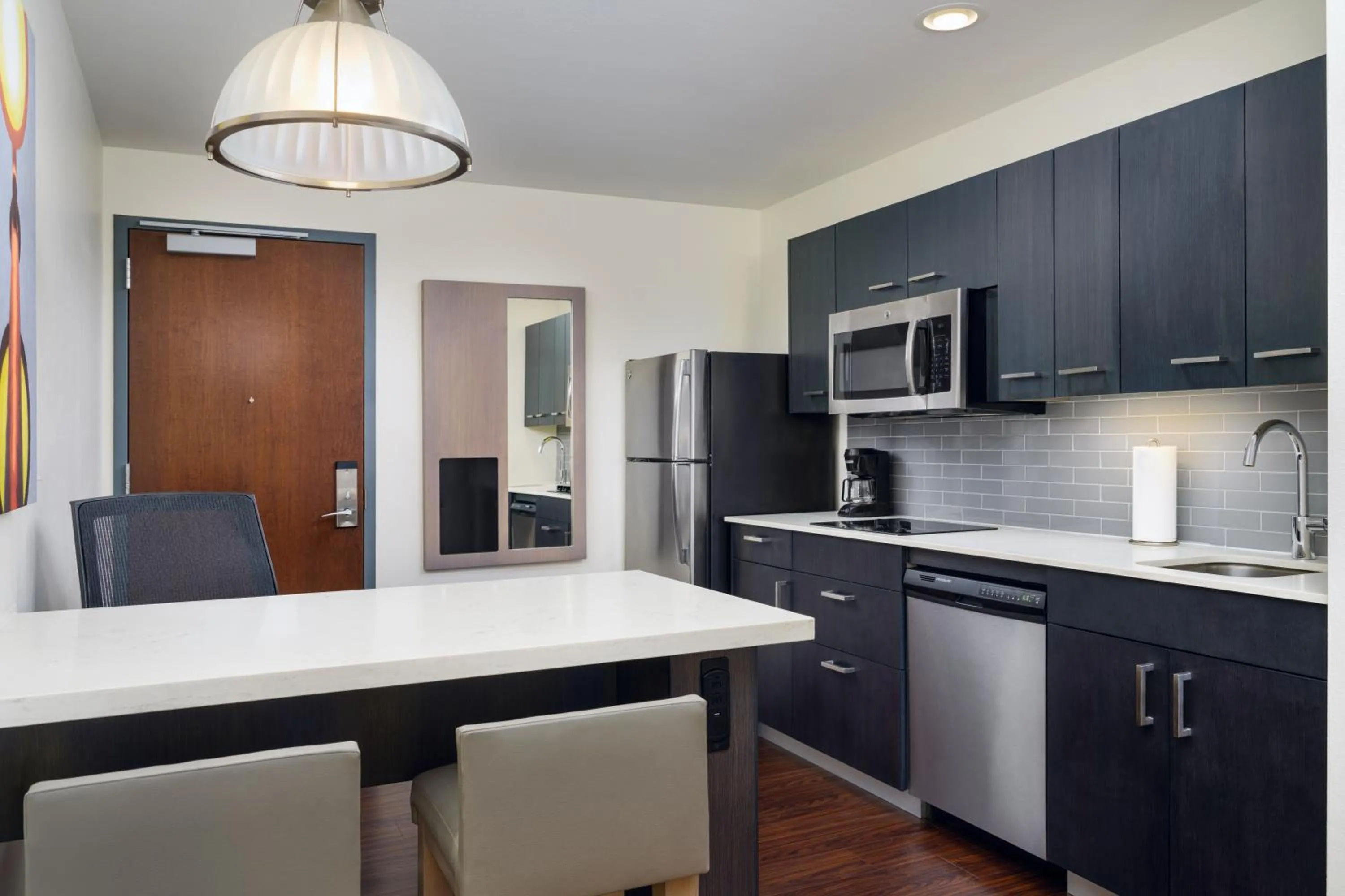 King Studio Suite with Kitchen in Hyatt House Austin/Downtown
