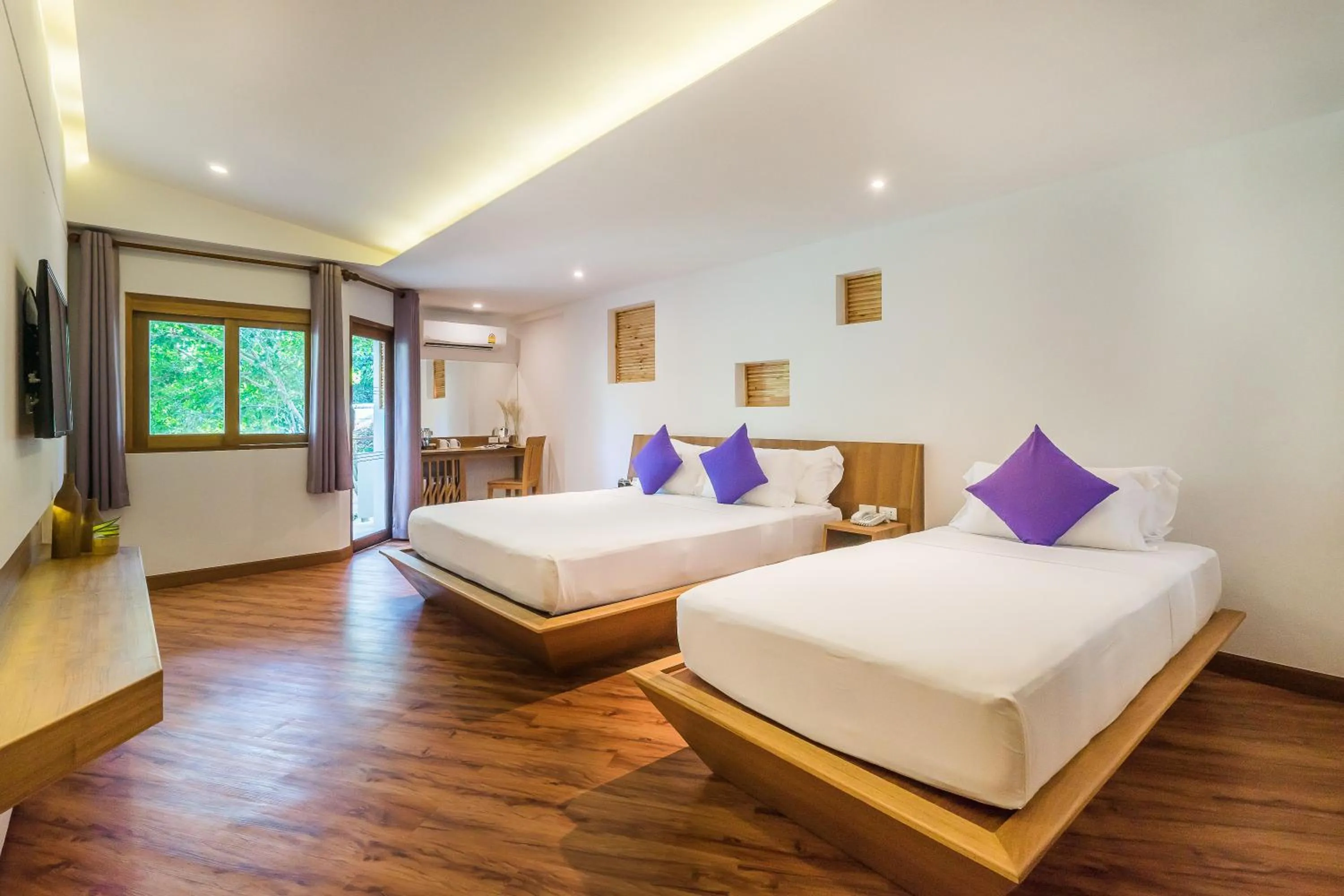 Deluxe Family Room in White Sand Samui Resort