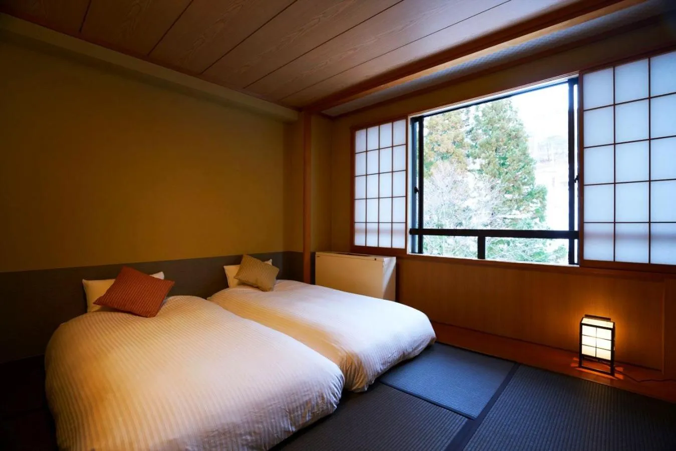 Japanese-Style Room with Beds and Shared Bathroom - Non-Smoking in Meitoya So