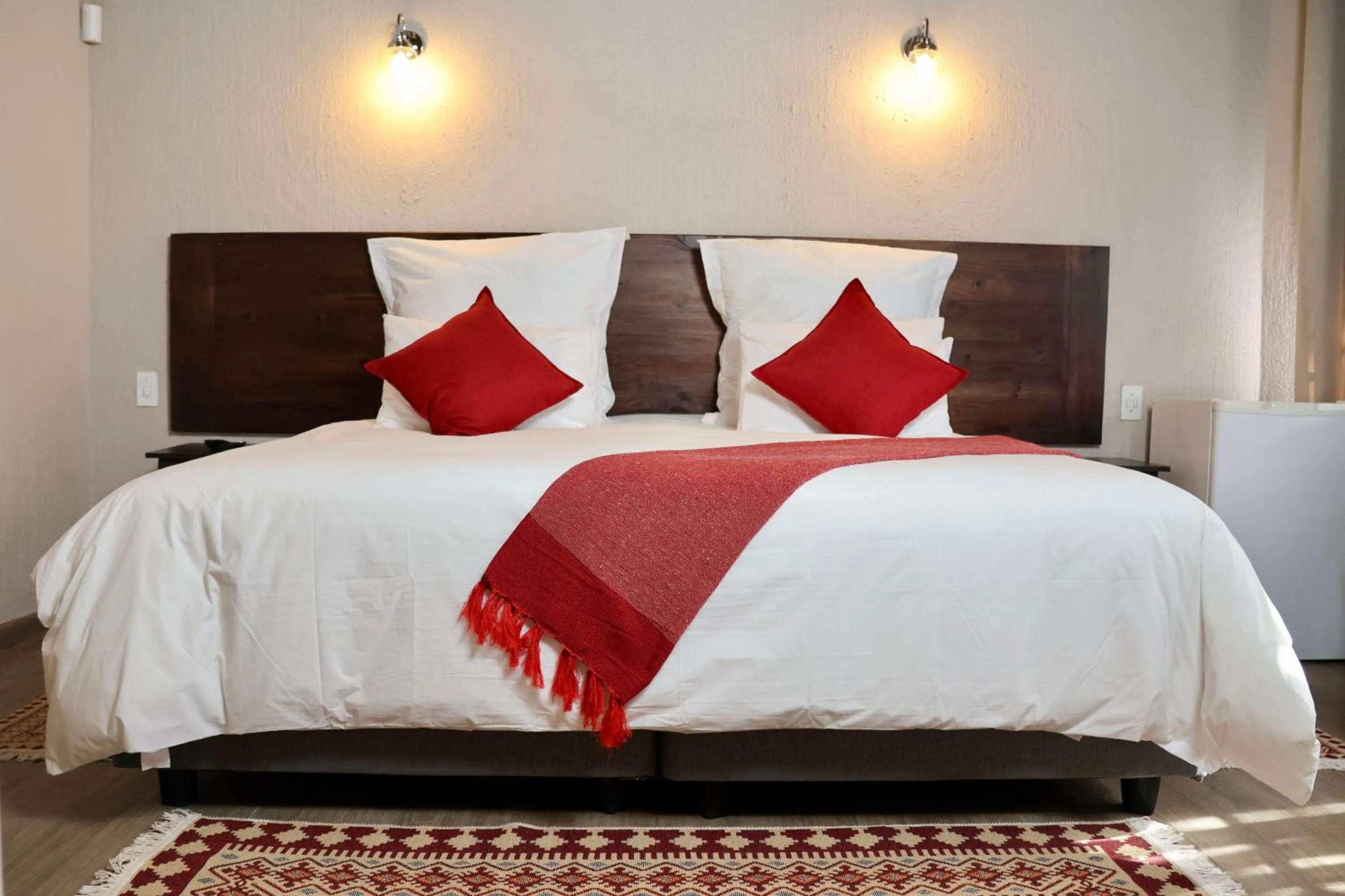 Family Room Nine with Private Bathroom - single occupancy in Shingalana Guest Lodge