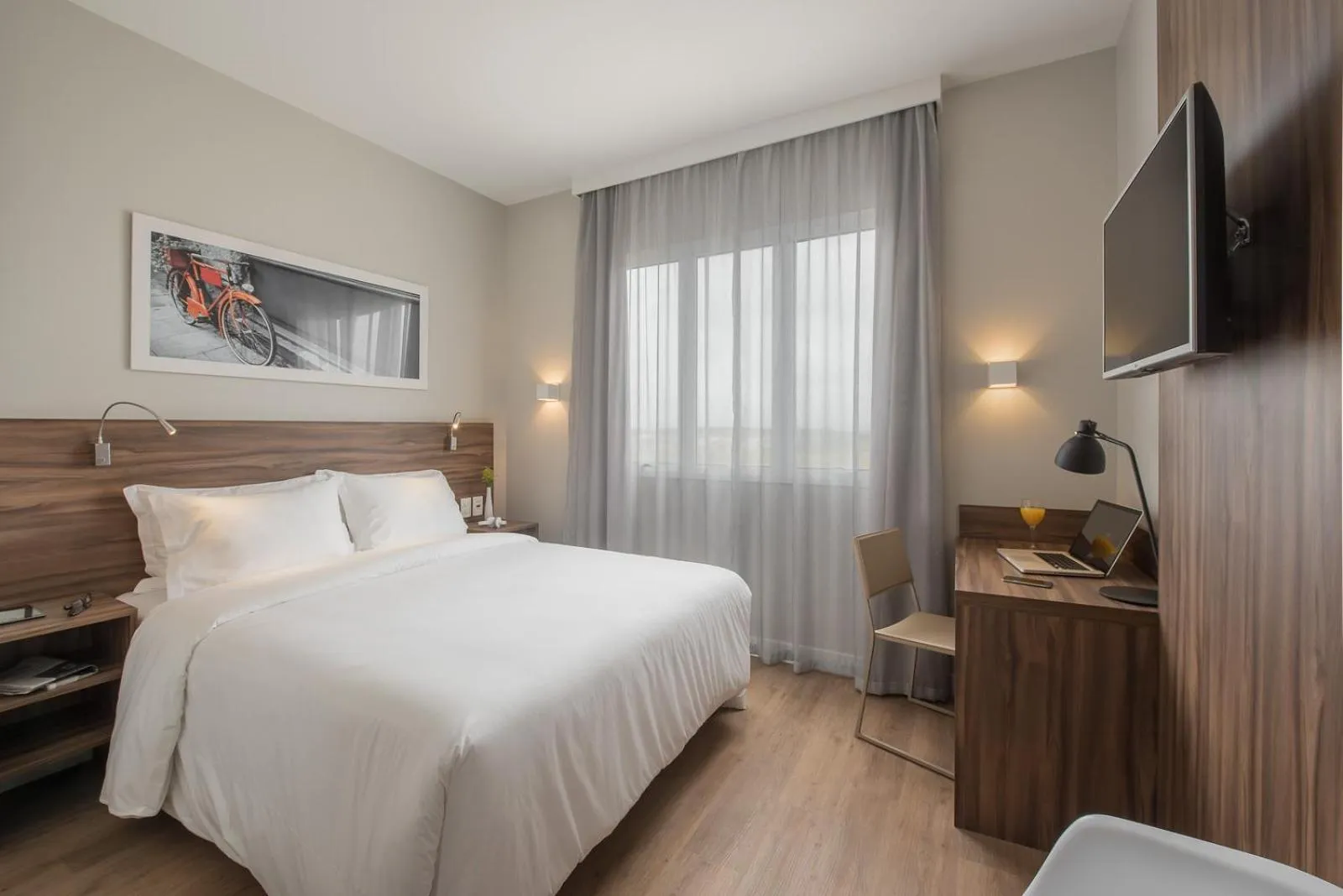 Premium Casal - single occupancy - 1 Cama Queen in Intercity Pátio Pinda Hotel & Resort
