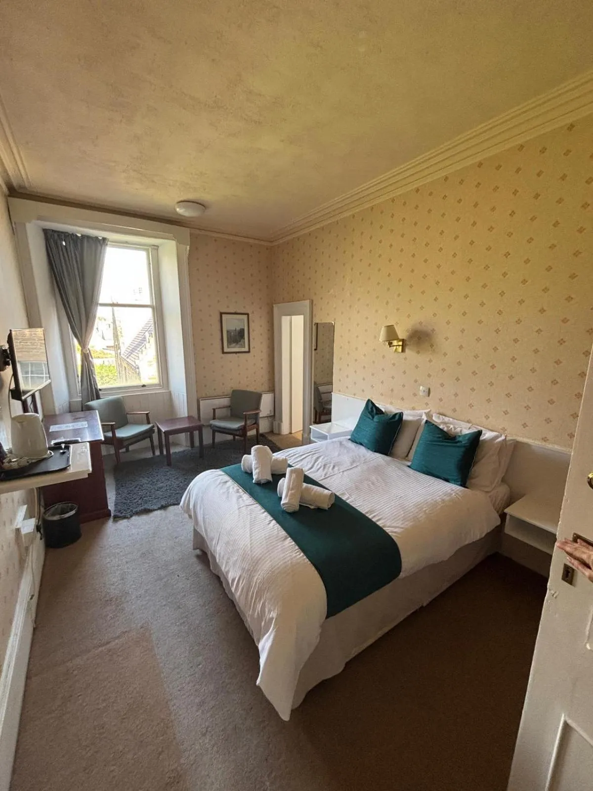 Double Room with Private Bathroom in The Stromness Hotel