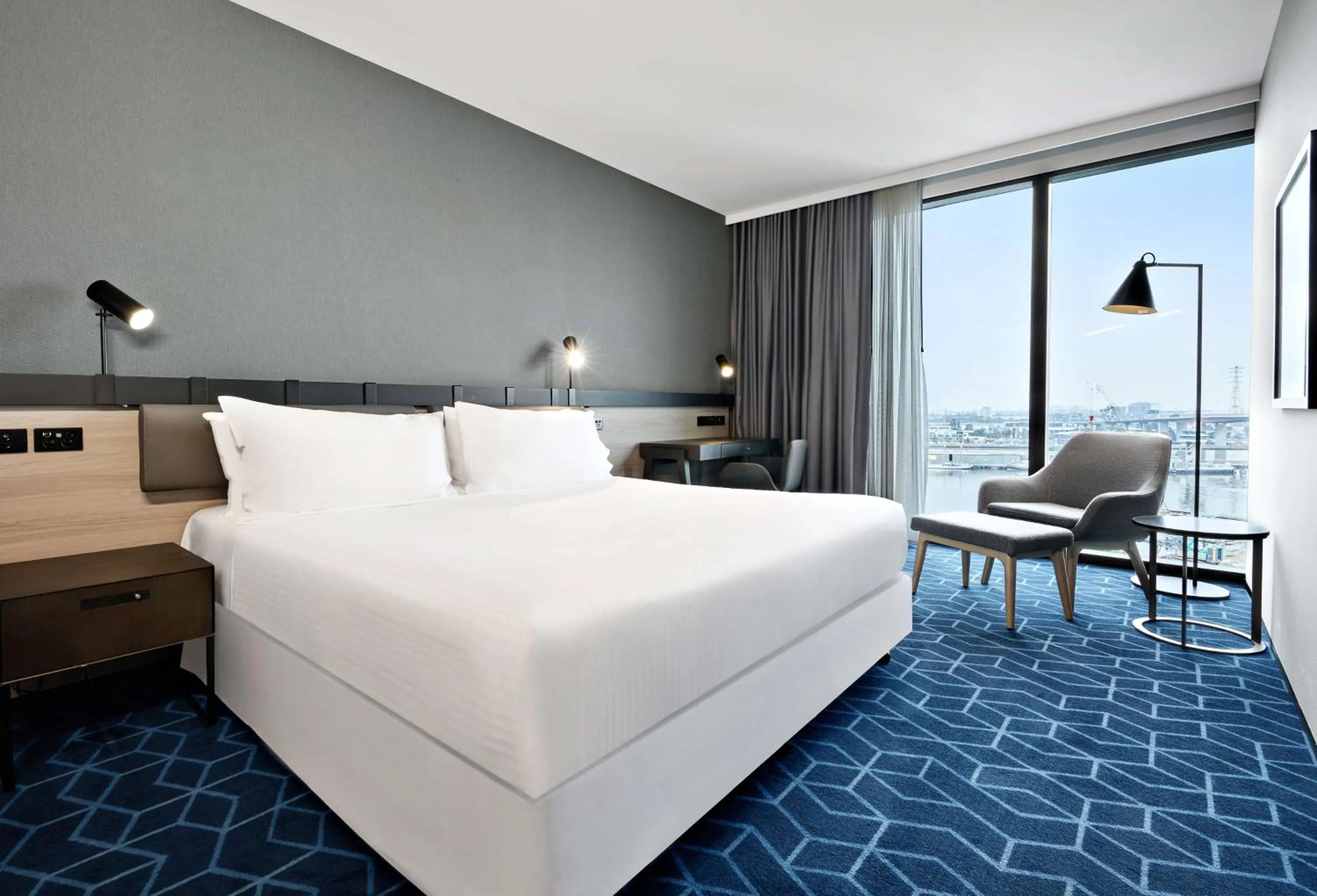 Deluxe Room - King in Four Points by Sheraton Melbourne Docklands