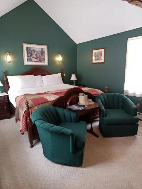 King Room with Garden View in Arlington Inn & Spa