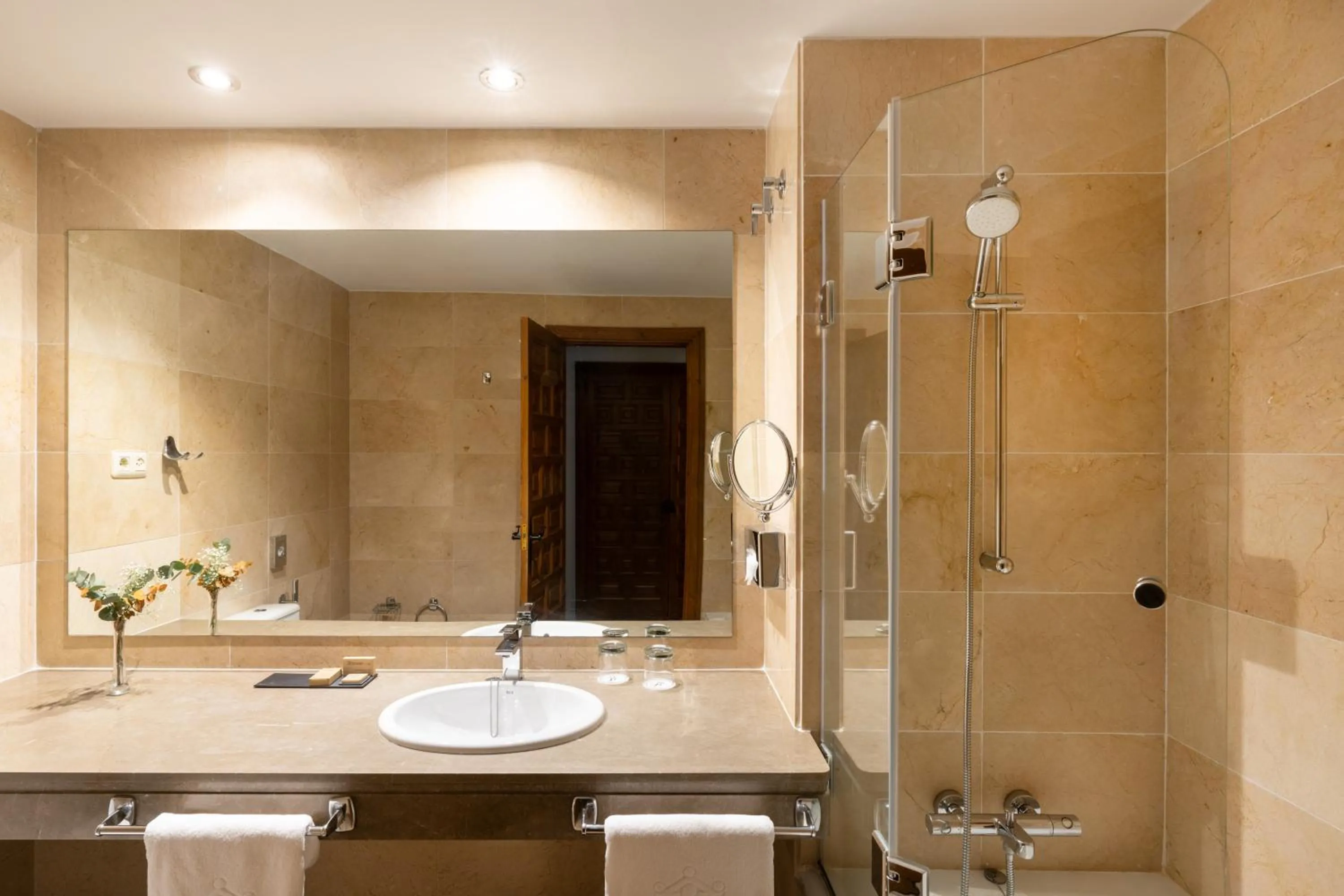 Double Standar Room (2 Adults + 1 Child) in Parador de Málaga Gibralfaro