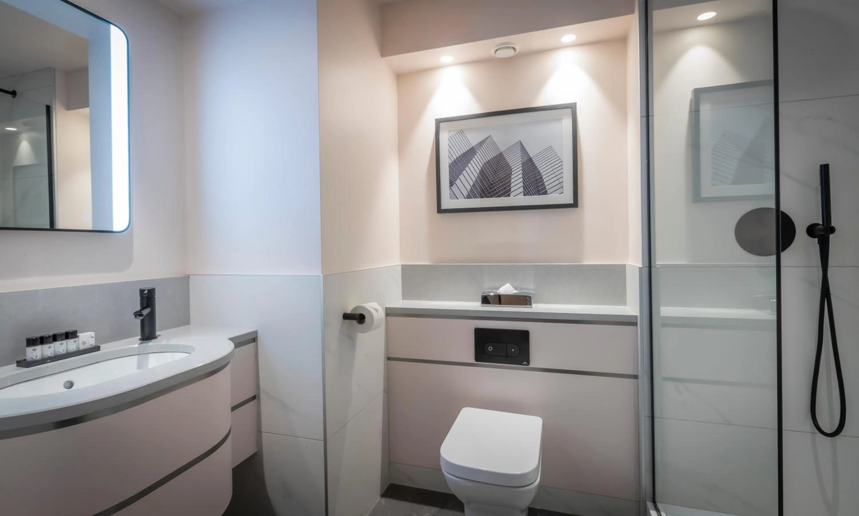 Classic Queen Room in The Spencer Hotel