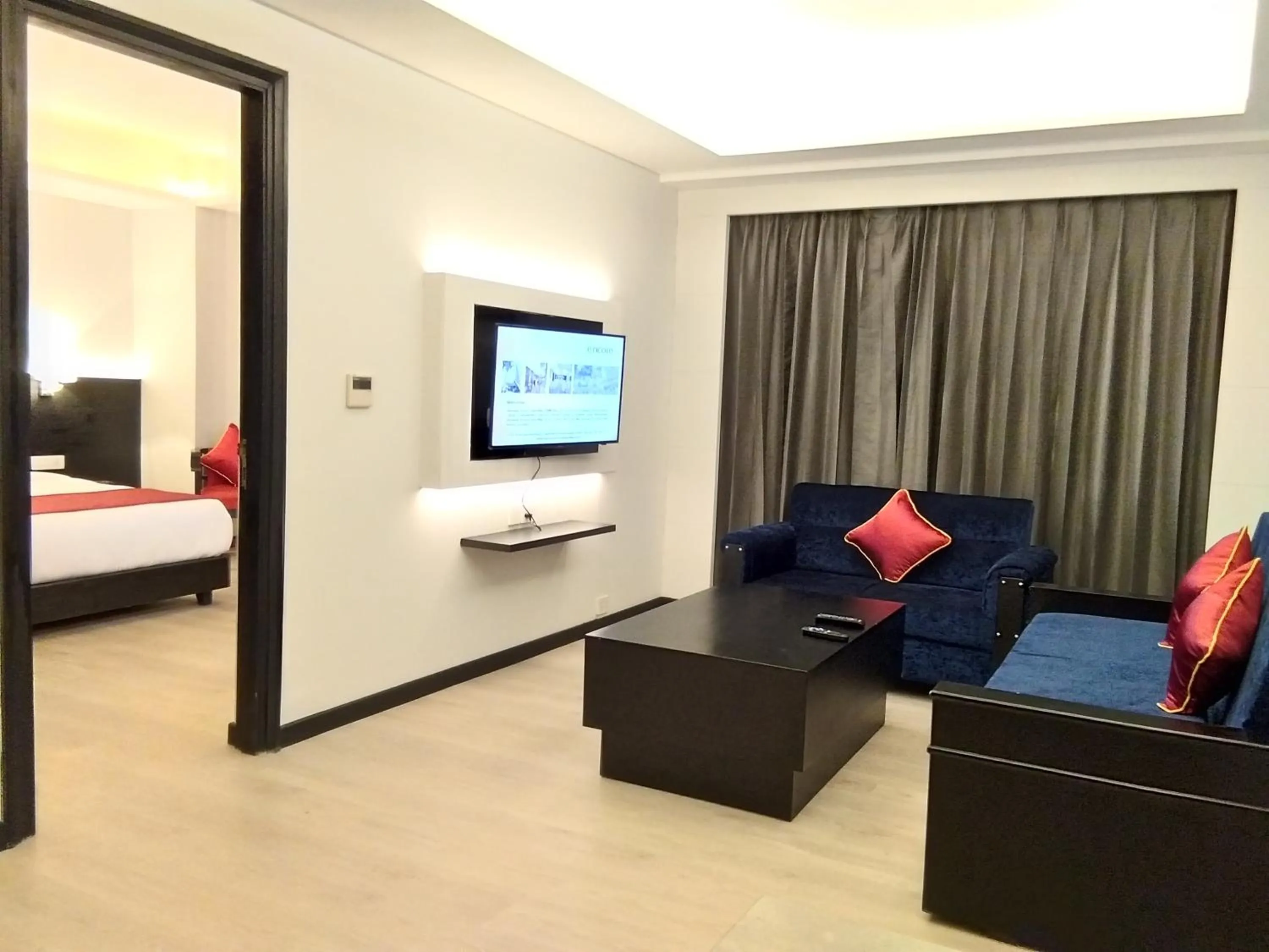 King Suite - single occupancy in Ramada Encore Jalandhar