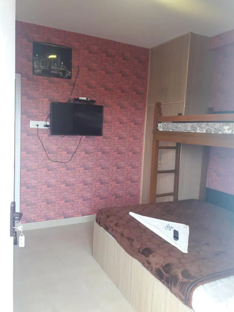 Economy Double Room in Drizzle Drop Inn