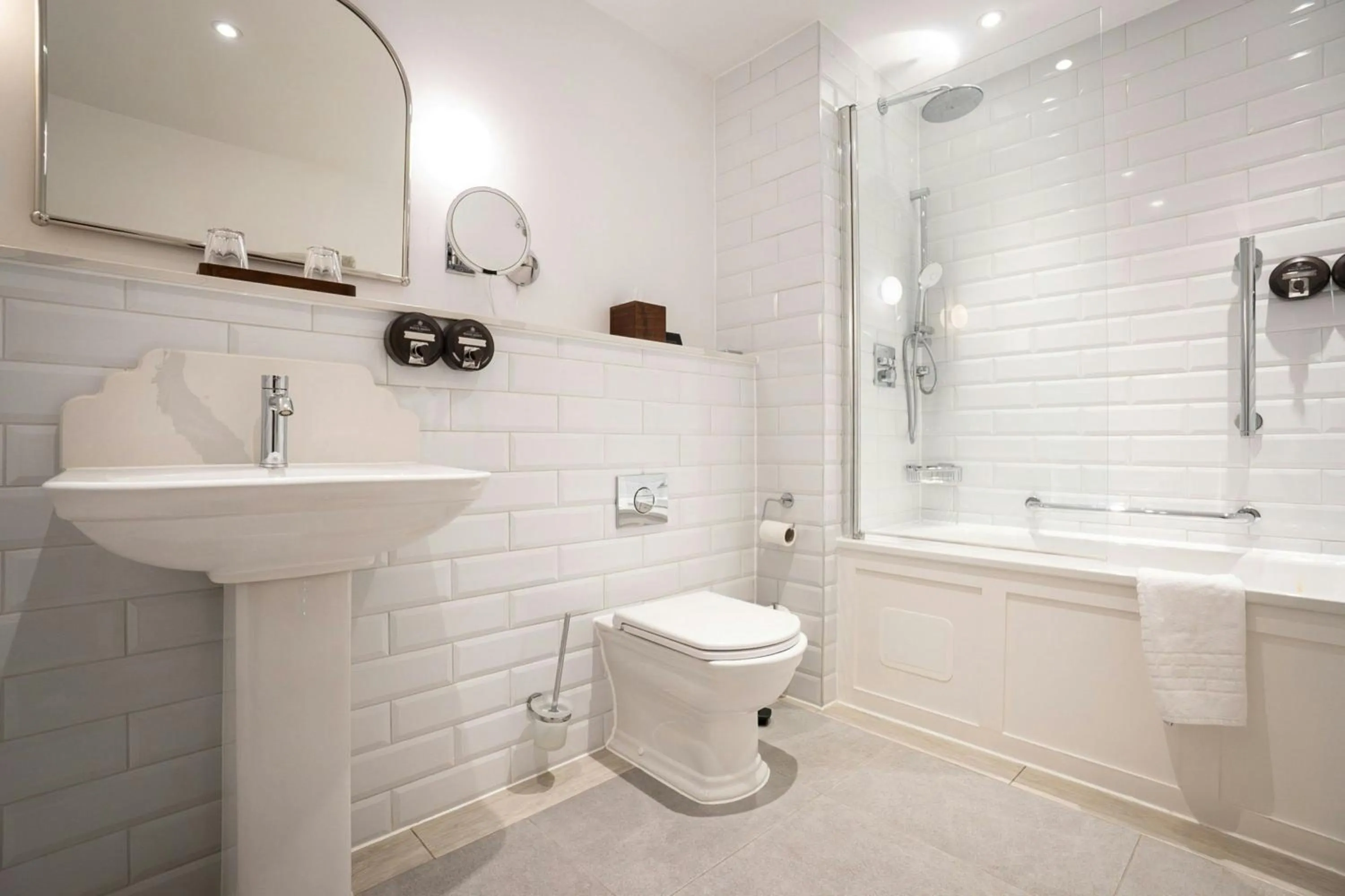 Superior Twin Room with Courtyard View in Billesley Manor Hotel & Spa, a Tribute Portfolio Hotel