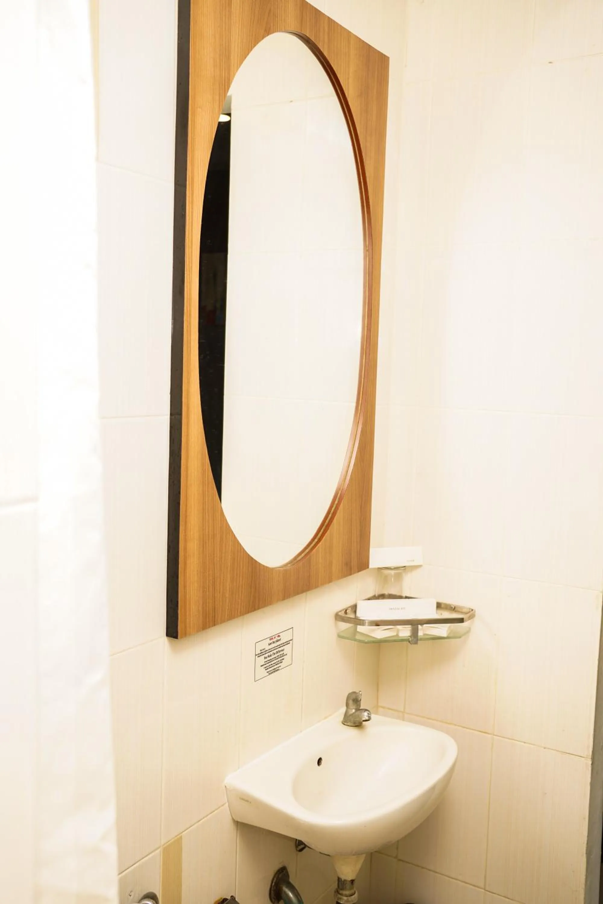 Deluxe Twin Room in JLE'S Hotel