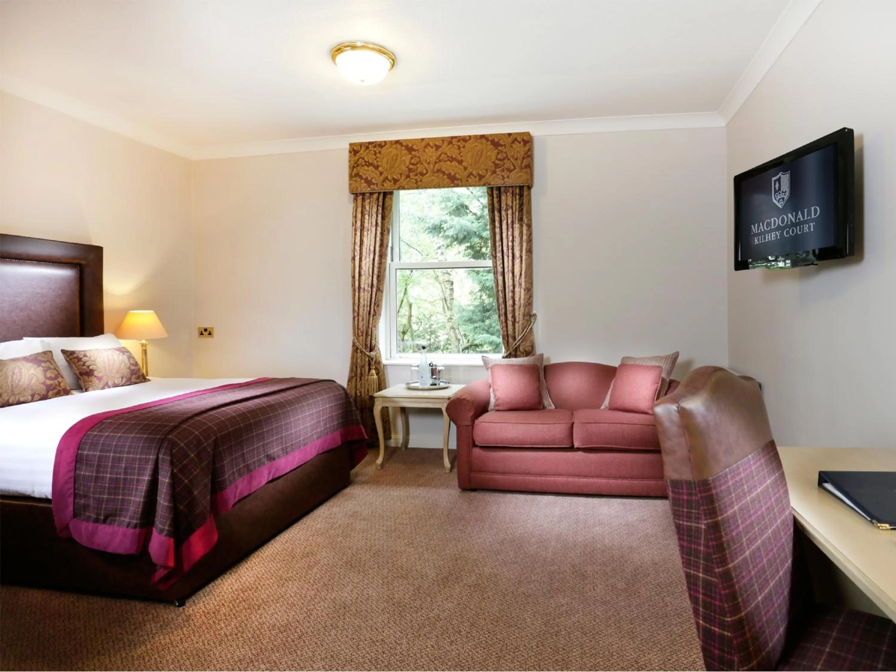 Standard Family Room in Macdonald Kilhey Court Hotel
