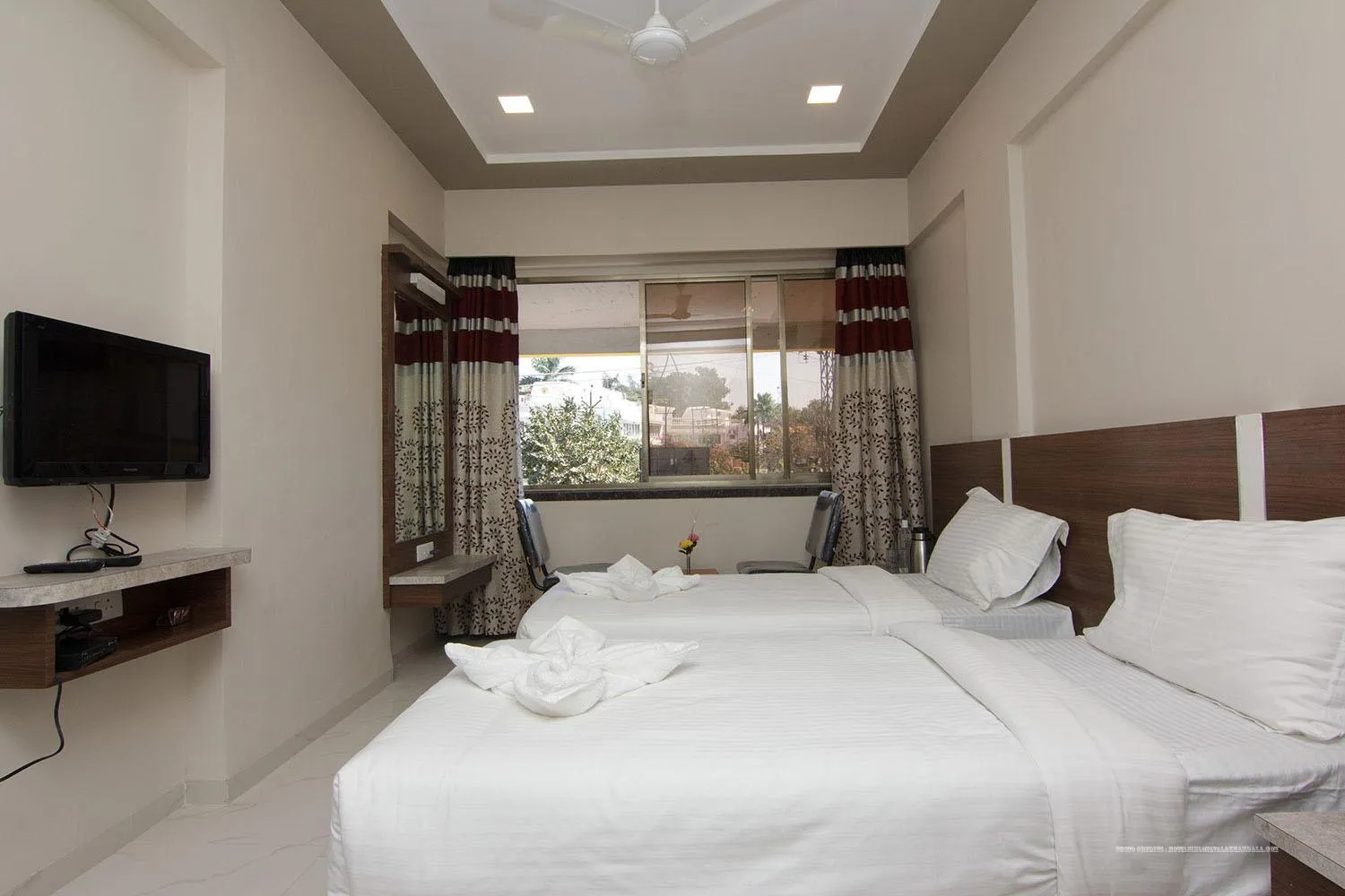 Standard Twin Room in Highland Resort