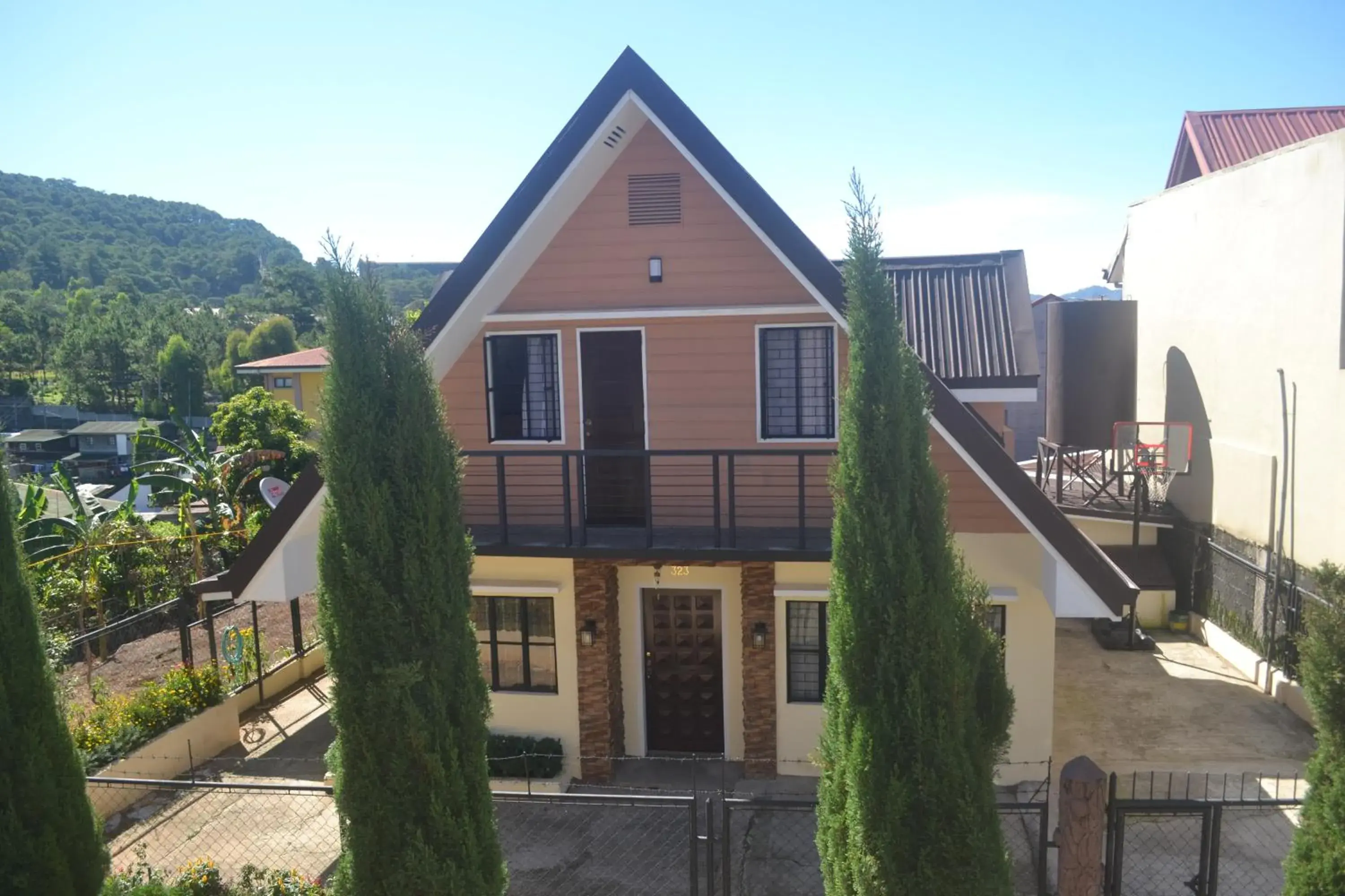 Zya 3BR A-House Zya 3BR A-House