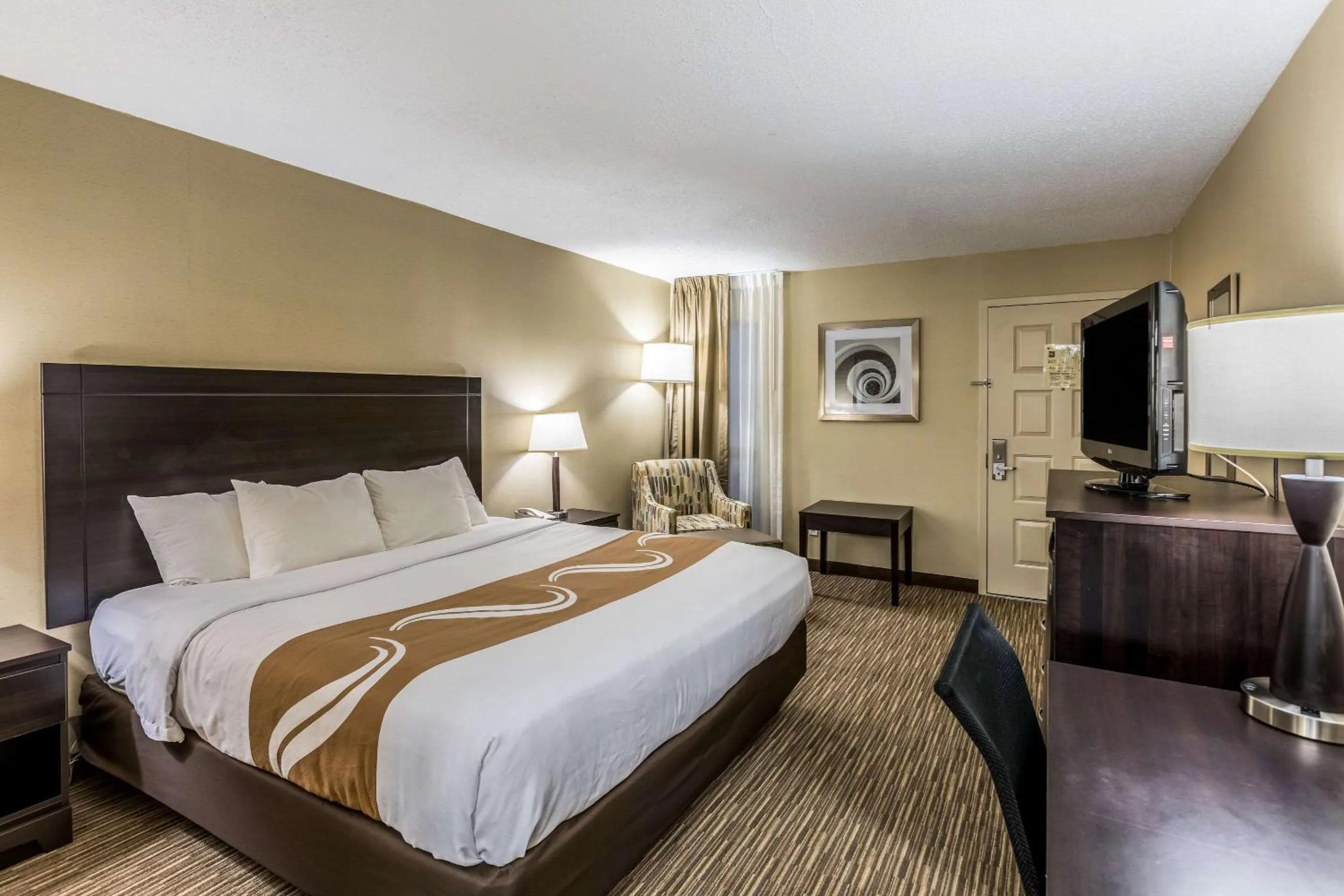 King Room in Quality Inn University Lansing