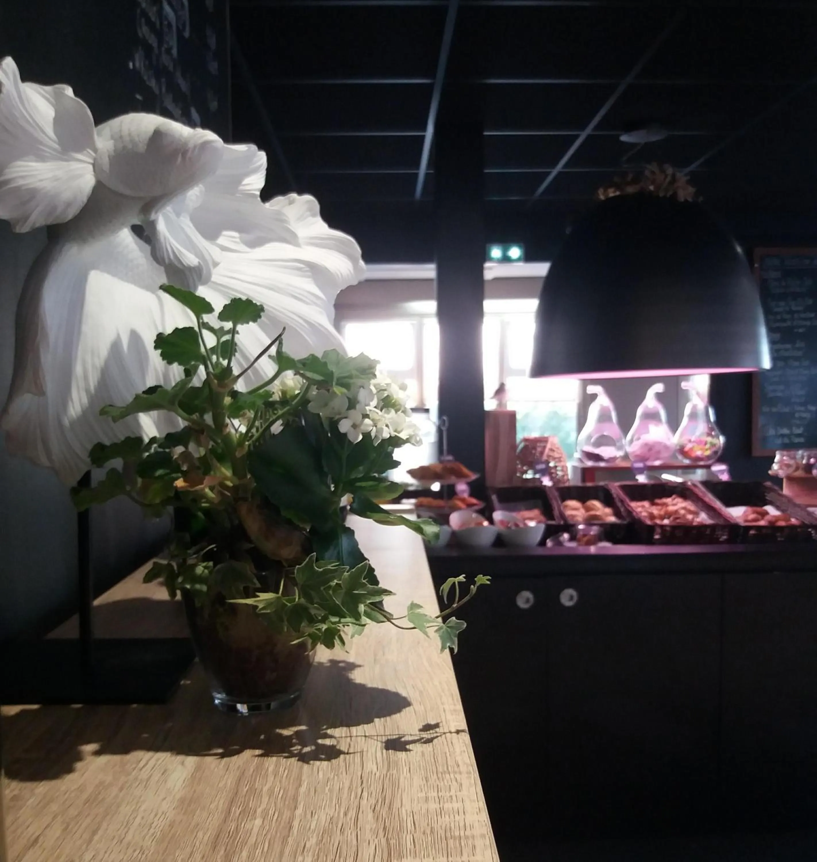 Standard Twin Room in Campanile Saint-Malo ~ Saint-Jouan-Des-Guerets