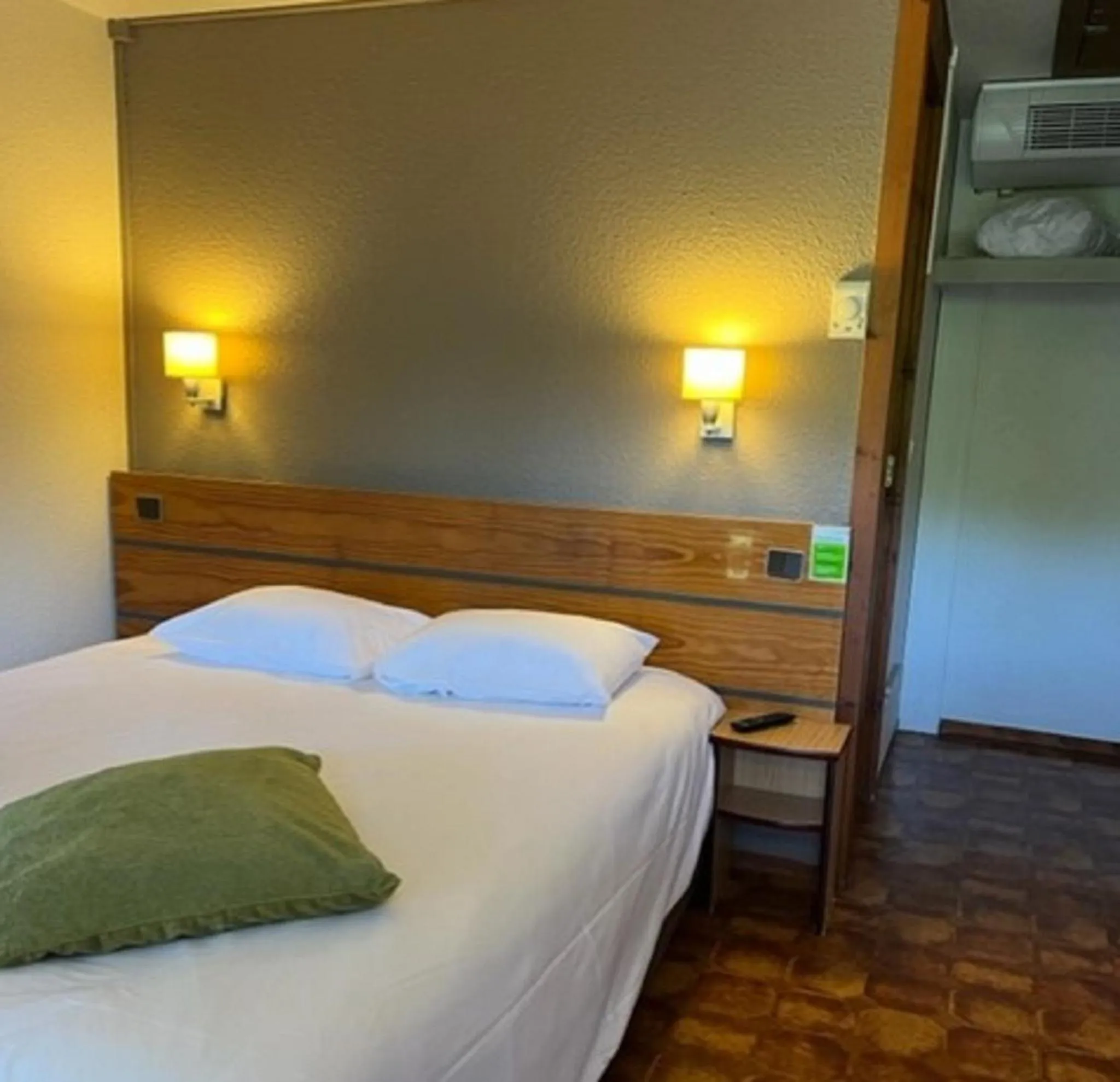 Double Room with 1 Double Bed in Campanile Dax - Saint-Paul-Les-Dax