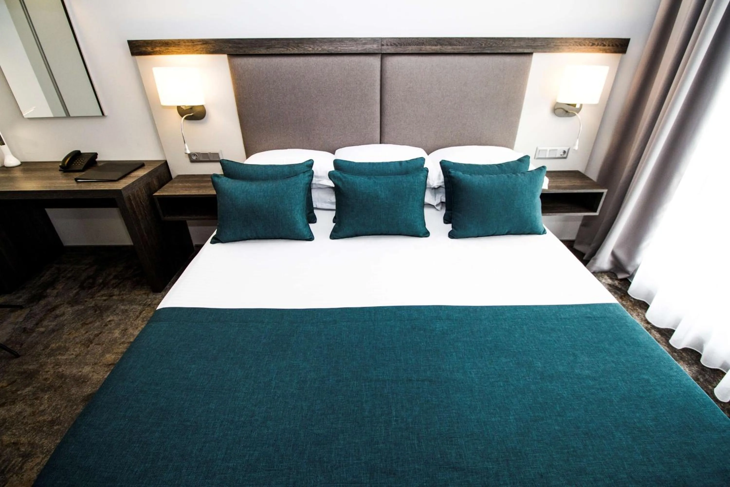 Executive Suite with Lounge Room & King Size Bed in Best Western PLUS Premium Inn