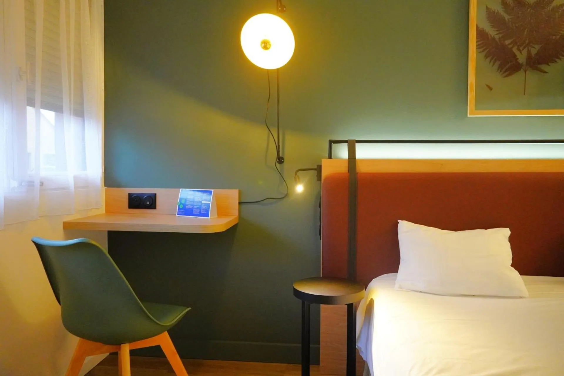 Superior Room - 1 Double Bed (renovated room) in Campanile Mulhouse - Illzach Ile Napoléon