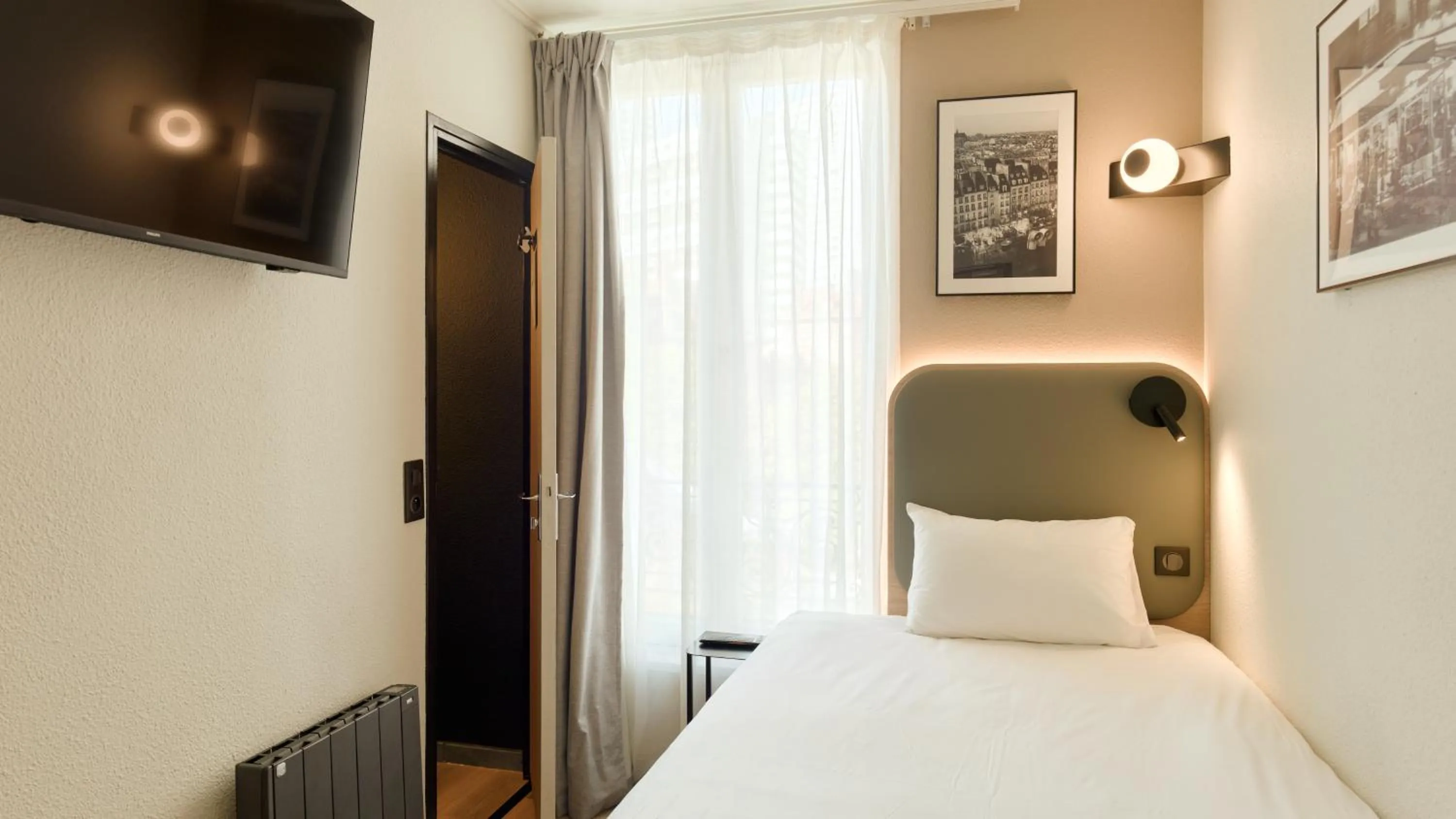 Standard Room - 1 Single Bed in Campanile PRIME - Paris 15 Tour Eiffel