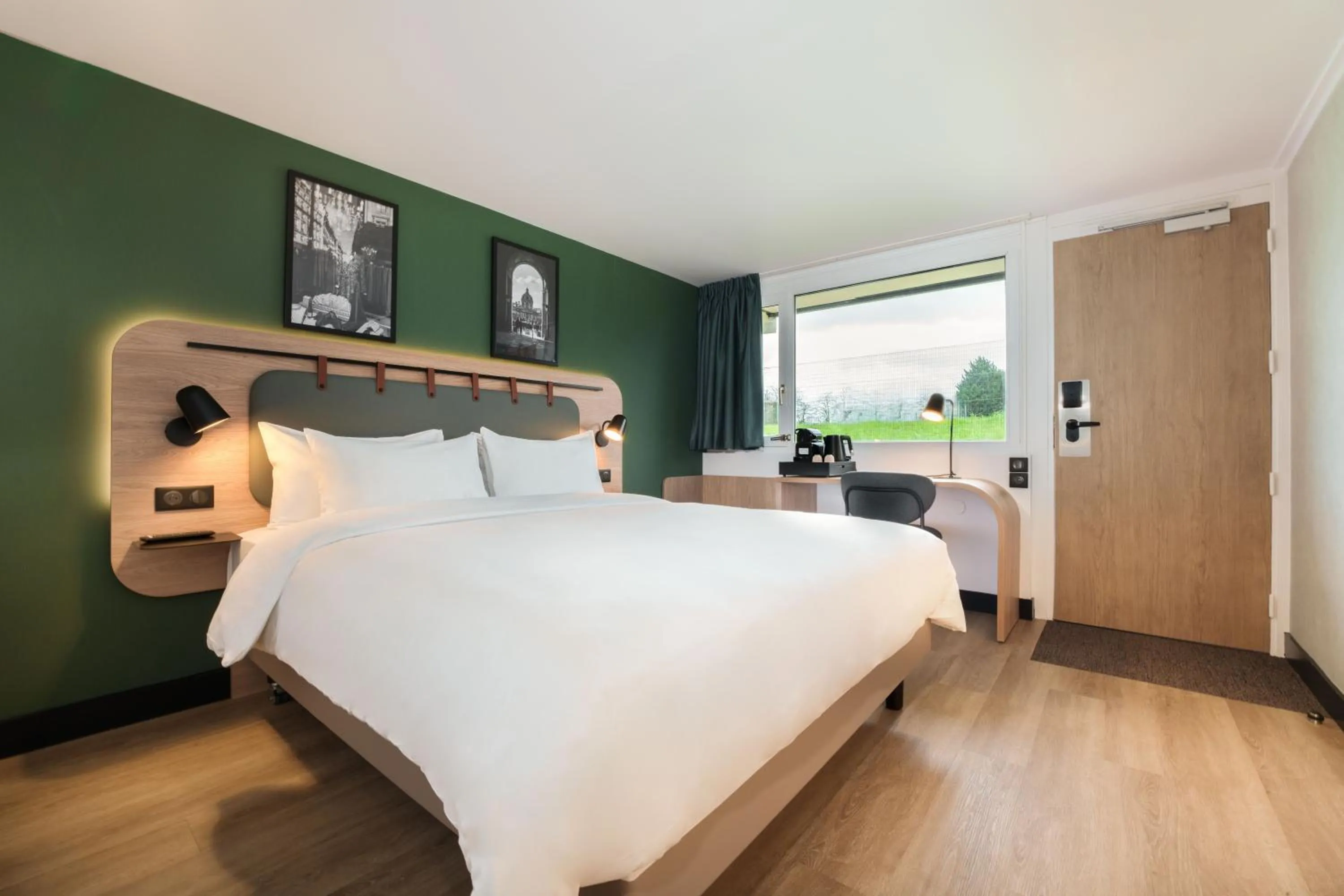 Campanile NATURE - Paris Ouest Gennevilliers Port