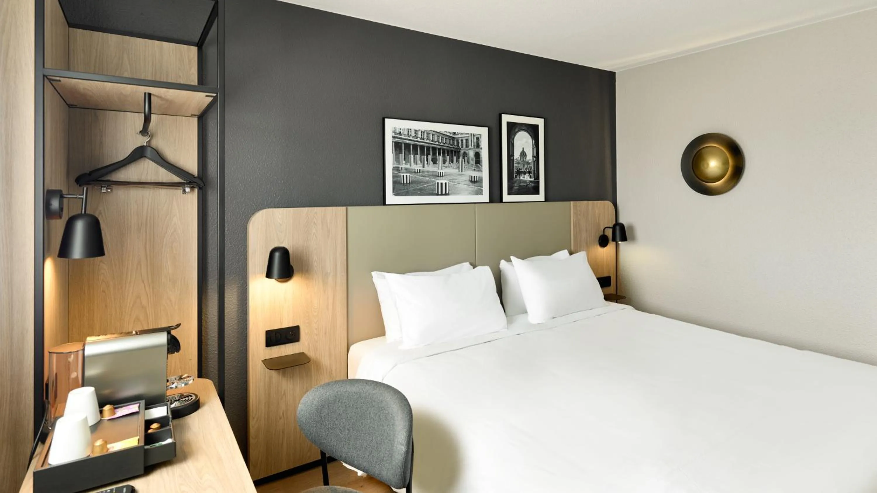 Superior Double Room in Campanile Paris Sud - Porte d'Orléans - Arcueil