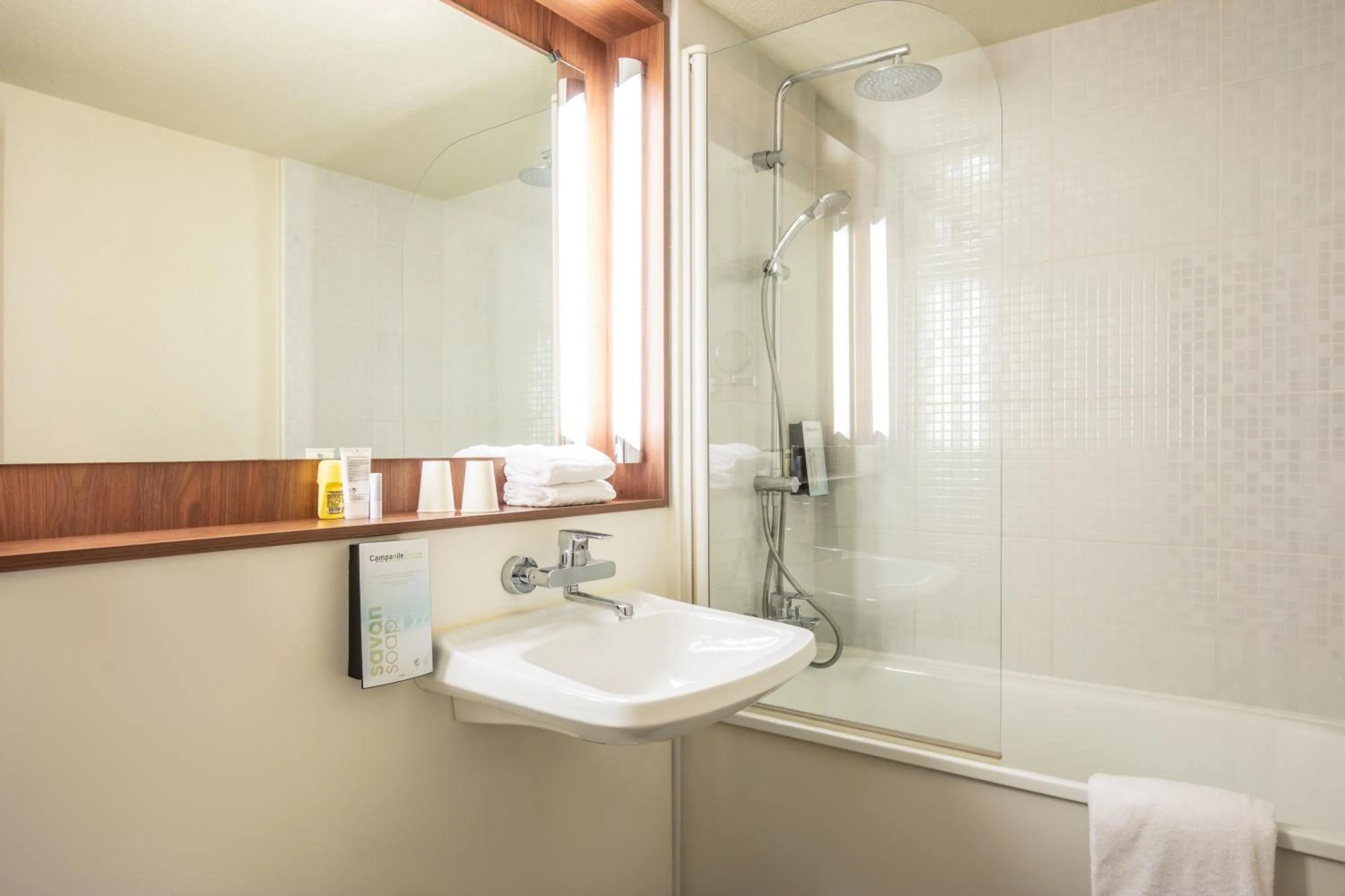 Standard Quadruple Room in Campanile Pontarlier